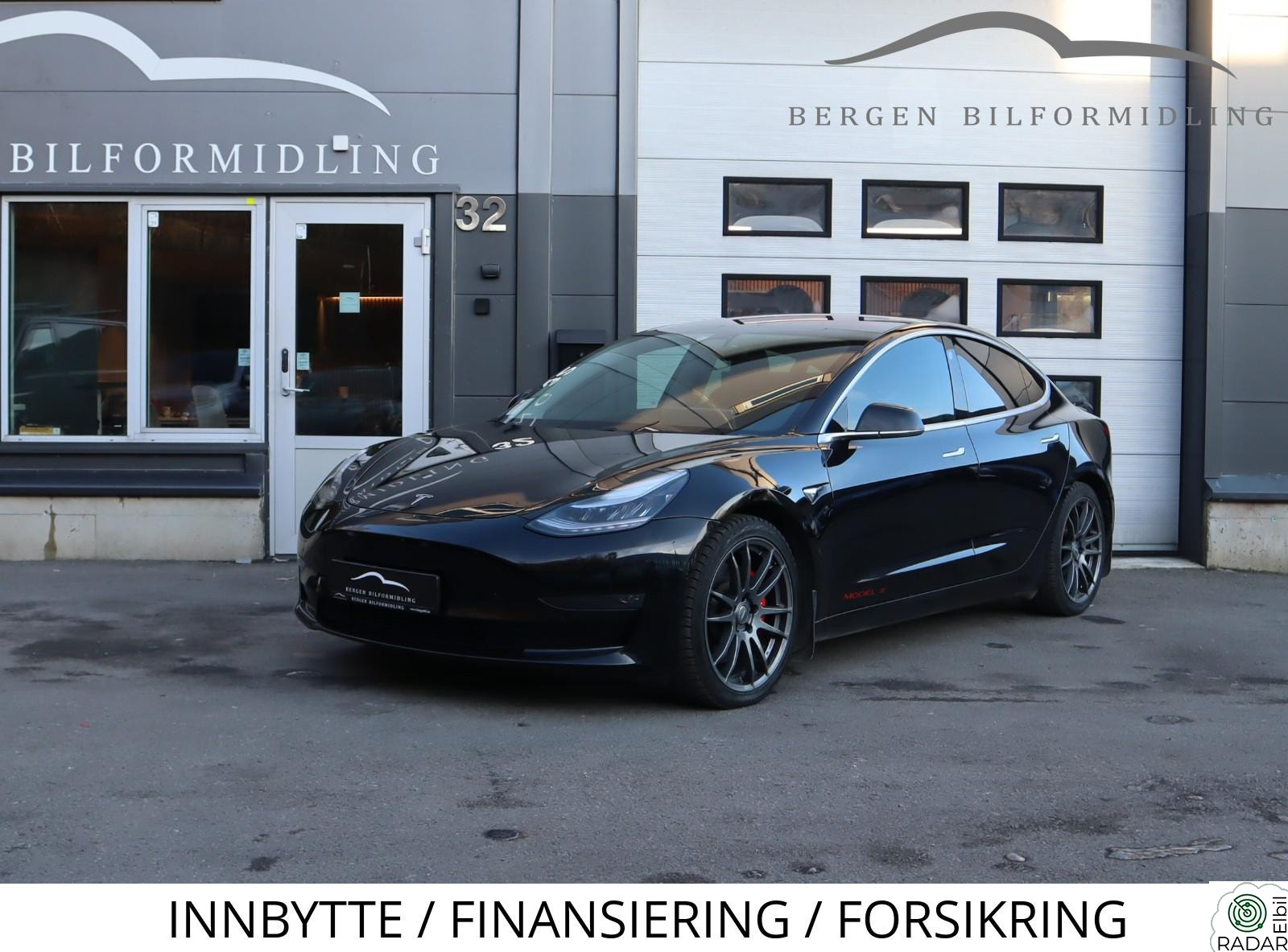 TESLA Model 3 Performance/ DualMotor/ LR/ 4WD/ 75kWh/ Pano/ Navi+