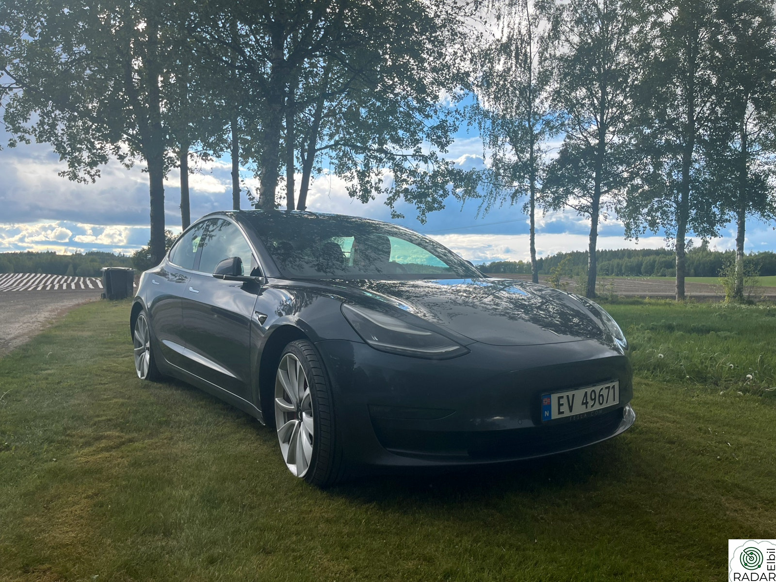 TESLA Model 3 Performance AWD
