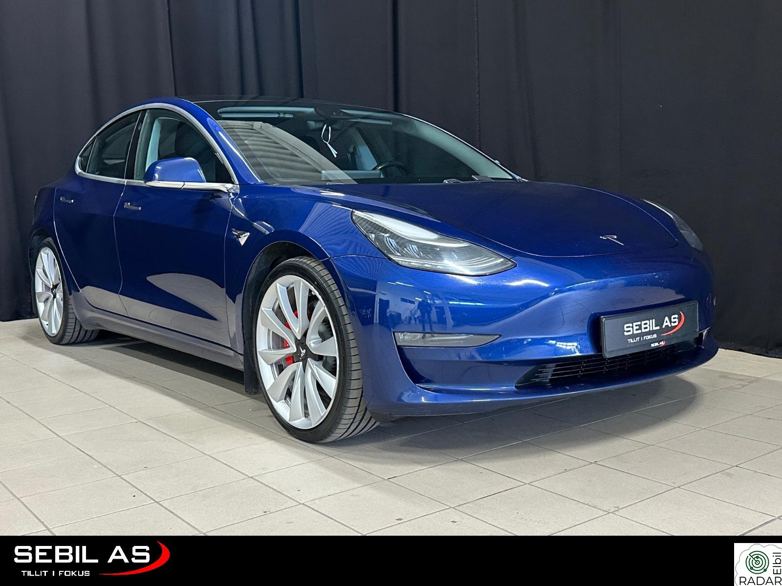 TESLA Model 3 Performance AWD 530KM SKINN/PANO/AUTOPILOT/MYE UTSTYR