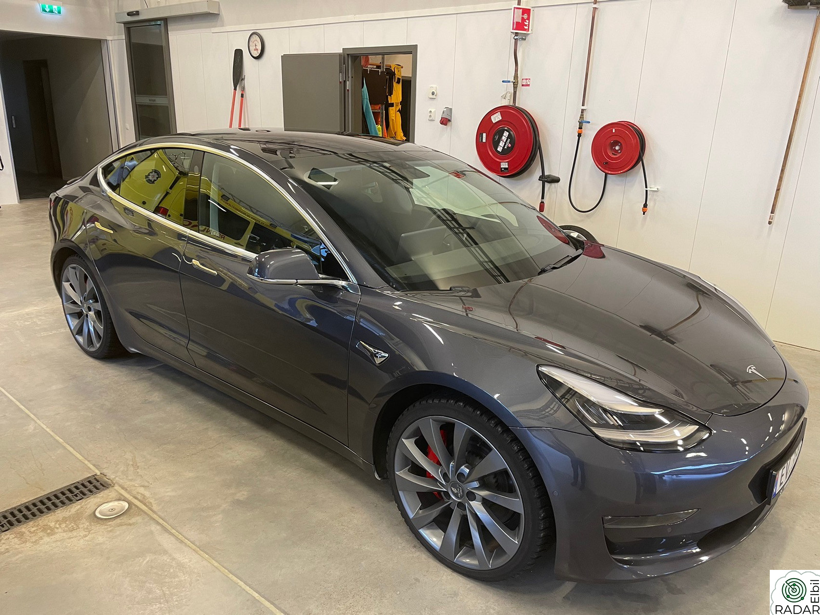 TESLA Model 3 MODEL 3 Performance
