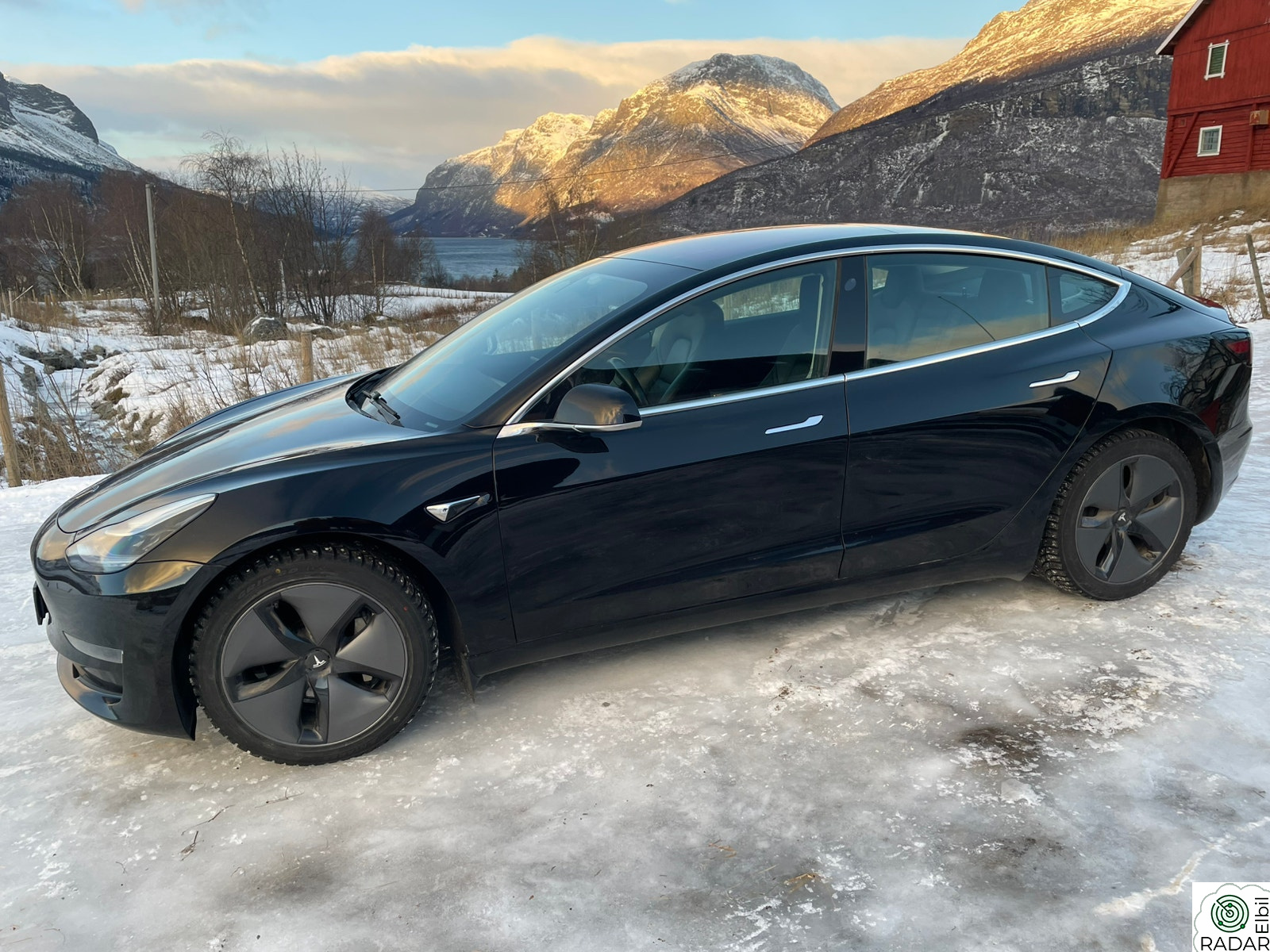 TESLA Model 3 Long Range AWD