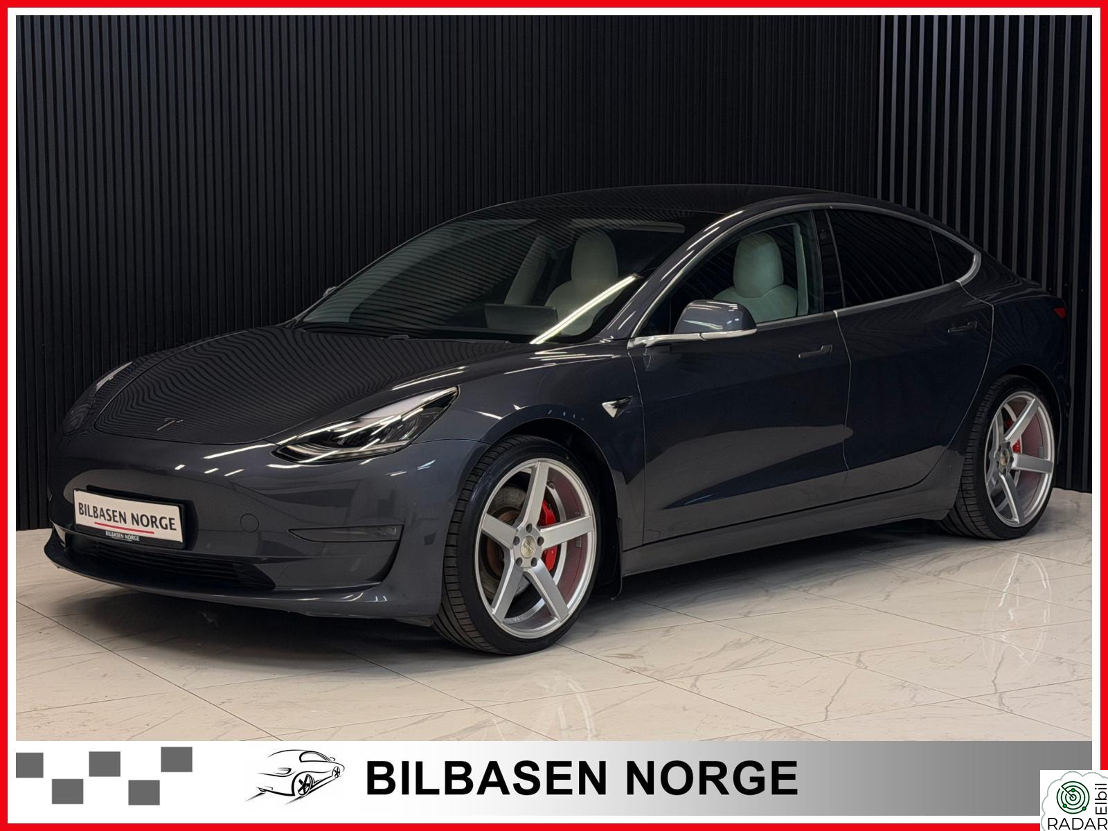 TESLA Model 3 Performance / Autopilot / Premium / Skinn / Panorama
