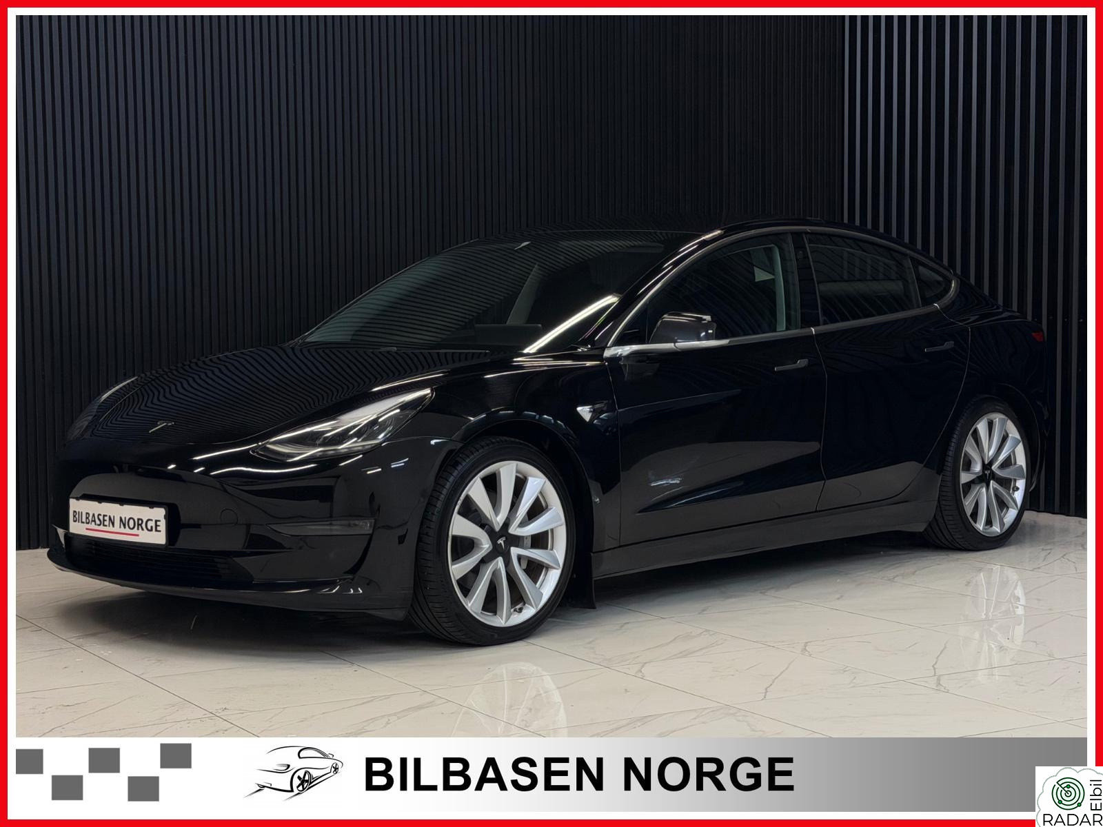 TESLA Model 3 LONG RANGE AWD /462HK/AUTOPILOT/SOLTAK