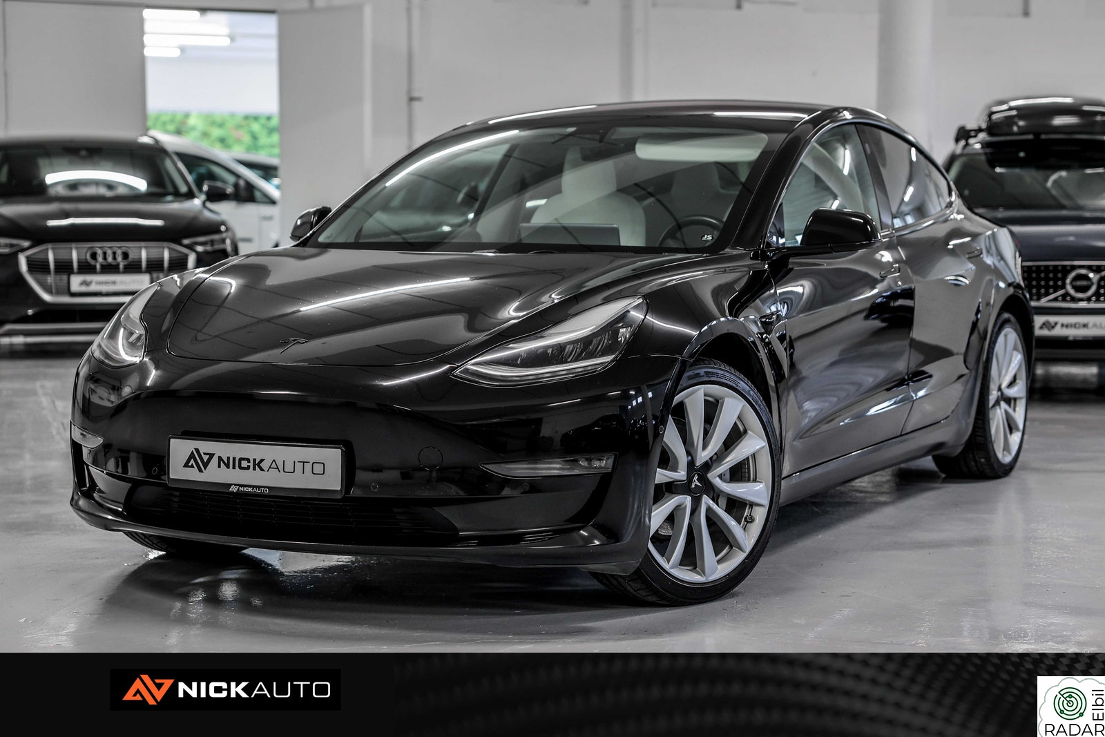 TESLA Model 3 Long Range 4x4 Autopilot Pano 560WLTP - Vi tar innbytte