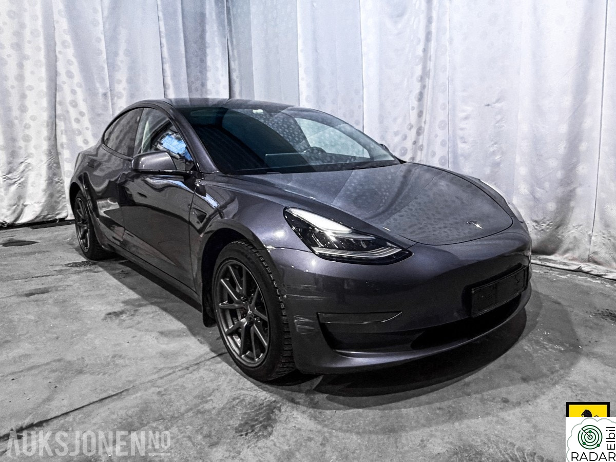 TESLA Model 3 LRDM AWD FSD PANORAMA PREMIUM LYD & INTERIØR