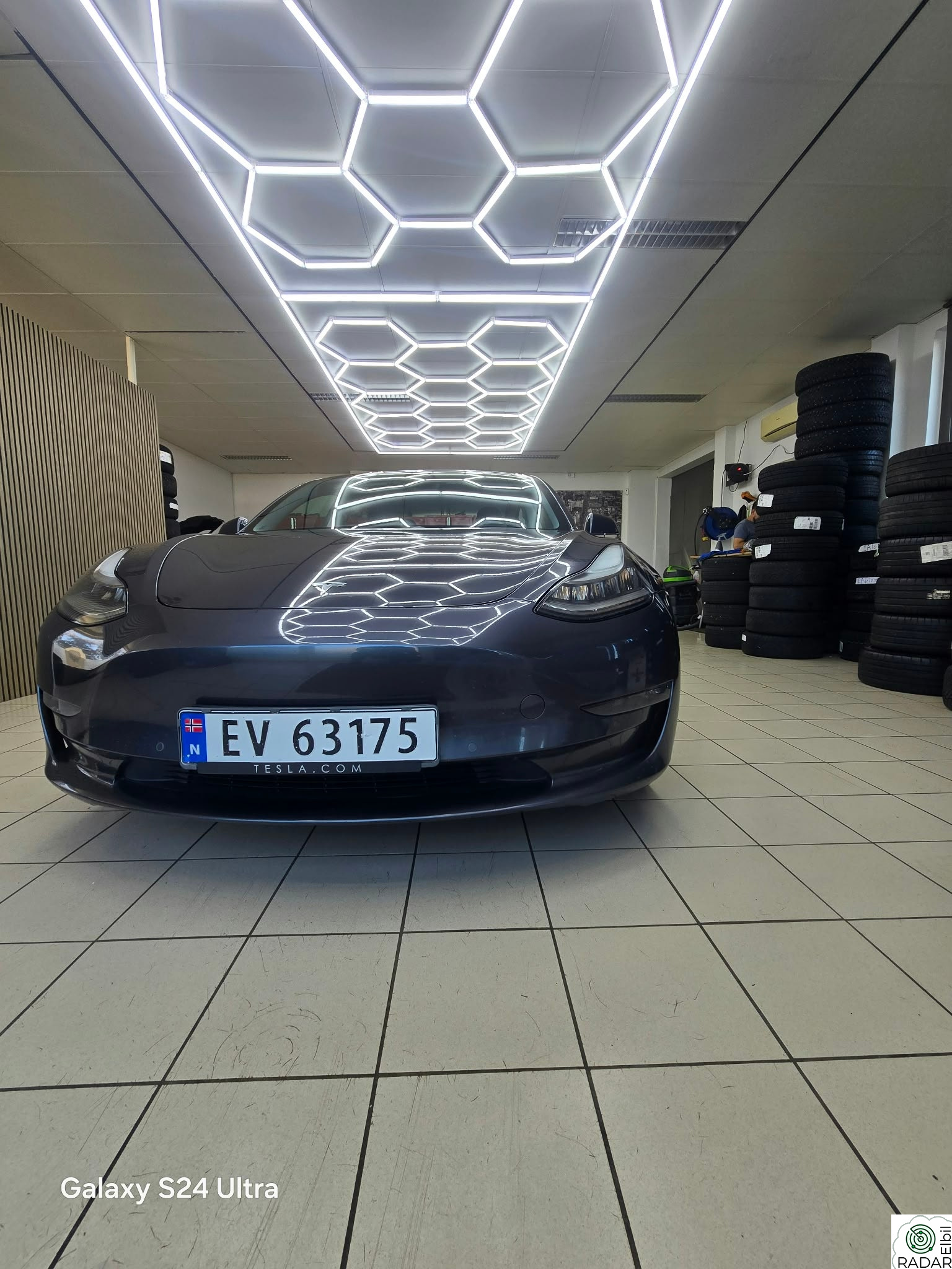 TESLA Model 3 Long Range AWD