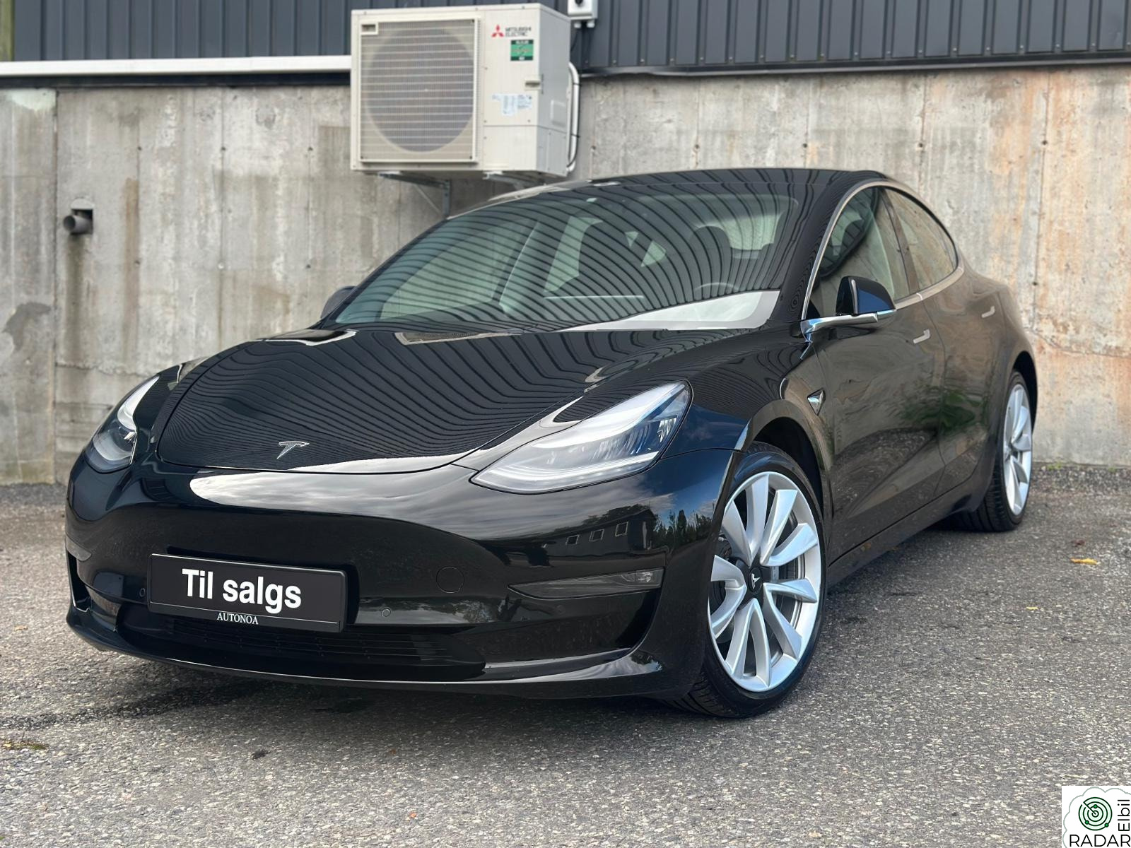 TESLA Model 3 560KM/Pano/Headup/360/V.Ratt/Keyless/Bluetooth/LongRang