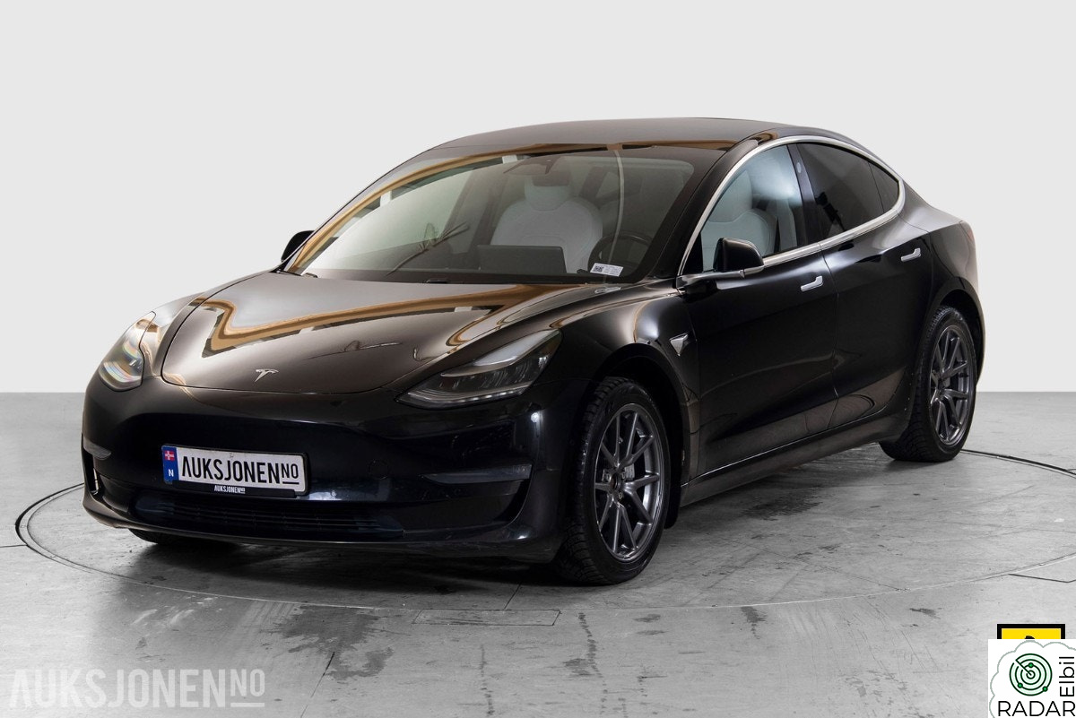 TESLA Model 3 LRDM AWD HENGERFESTE PANORAMA PREMIUM LYD & INTERIØR