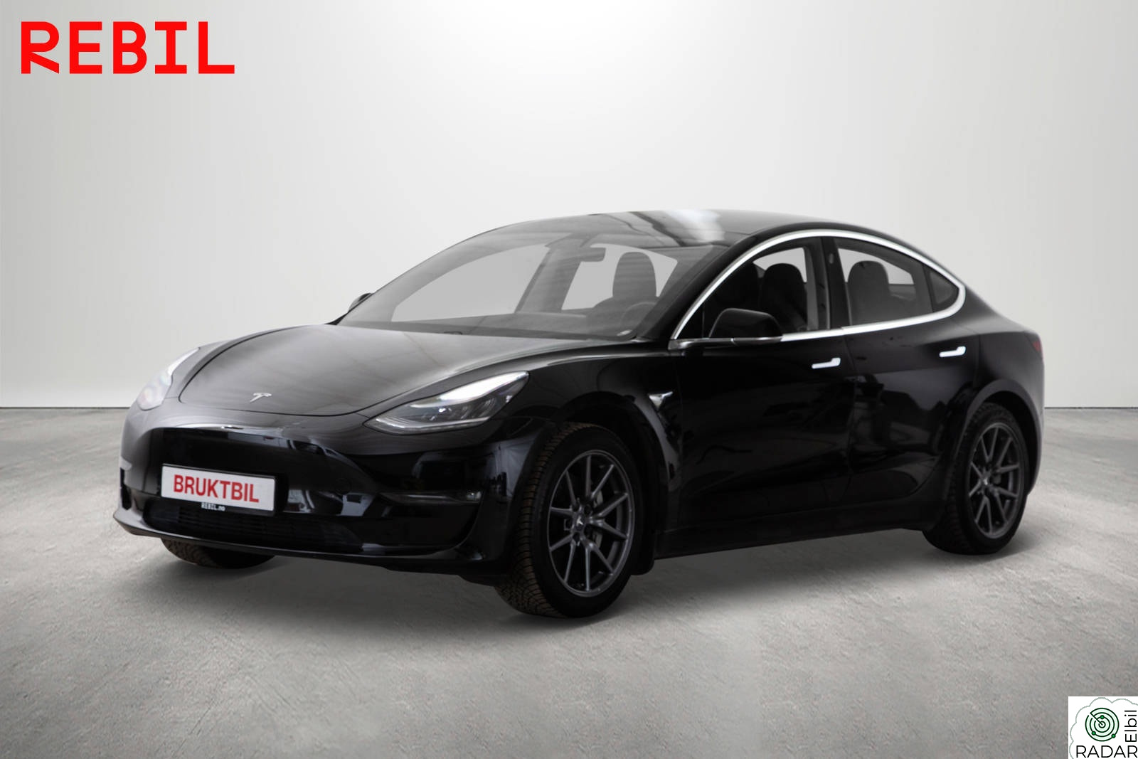 TESLA Model 3 560km/LR/AWD/Autopilot/R.kam/Navi/Pano/Skinn/Memory