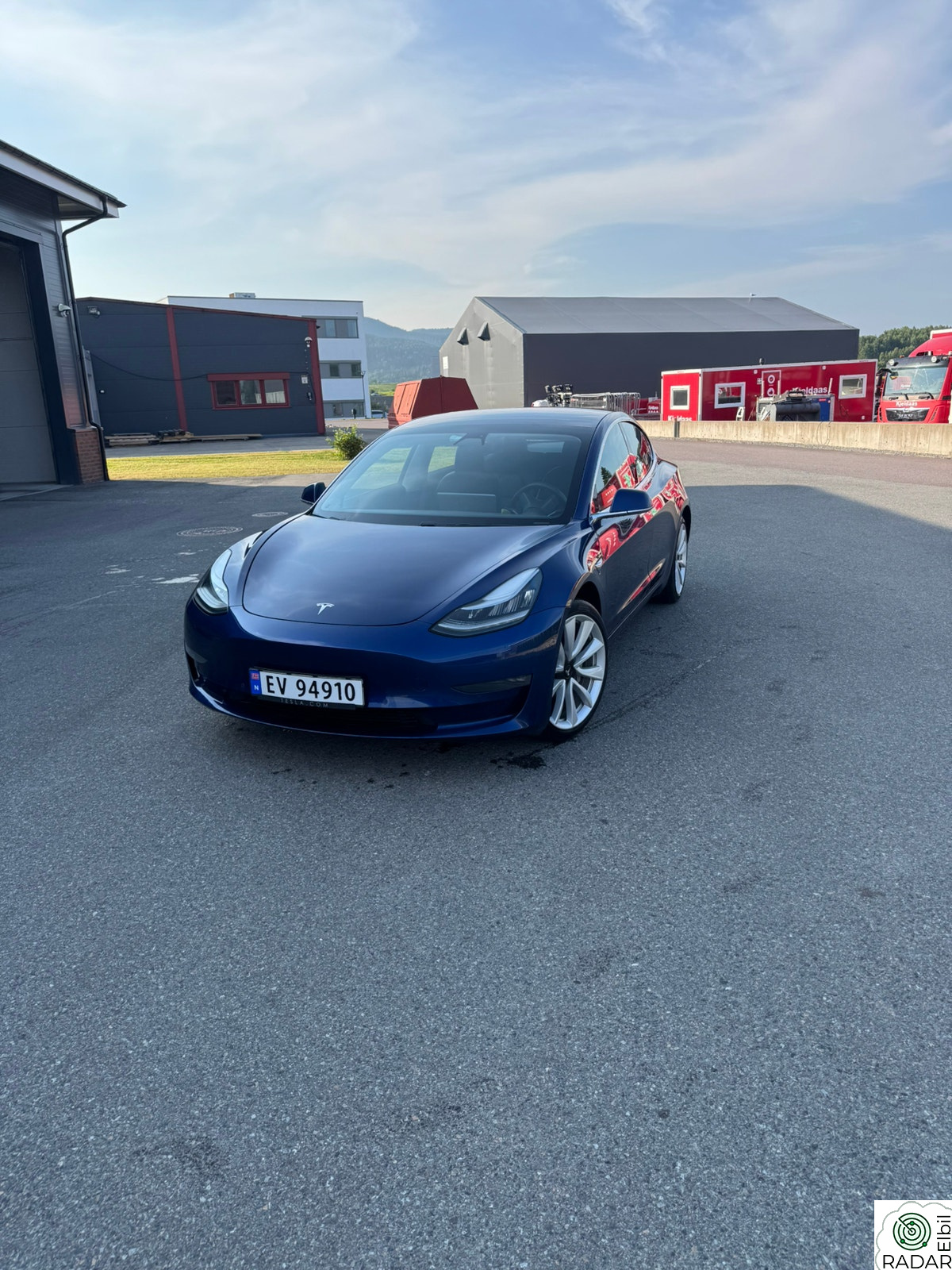 TESLA Model 3 Long Range AWD