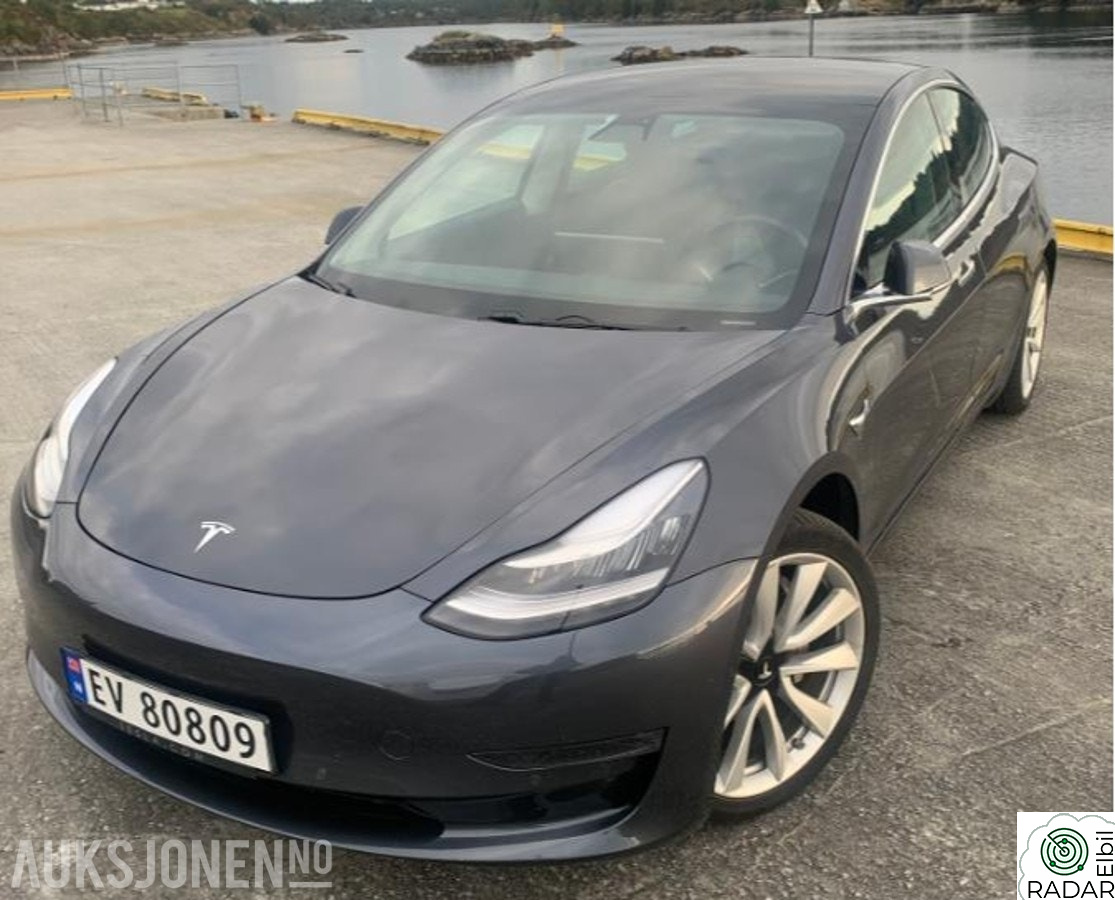 TESLA Model 3 155KW, 122669km, EU OK til 06.2027, Hengerfeste, Skinni