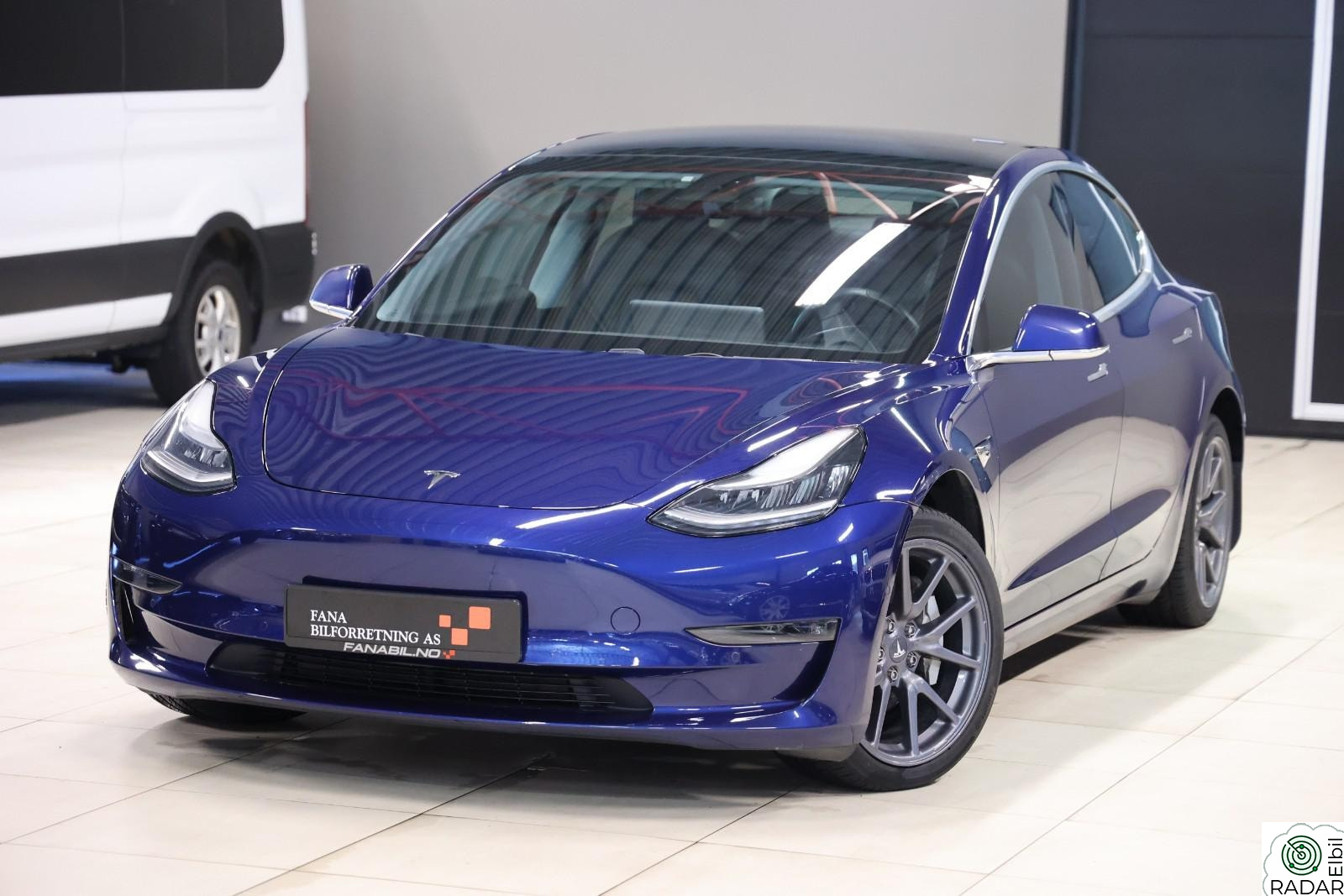 TESLA Model 3 Long Range AWD/Hengerfeste/Ny EU/1-Eier/2x Hjul