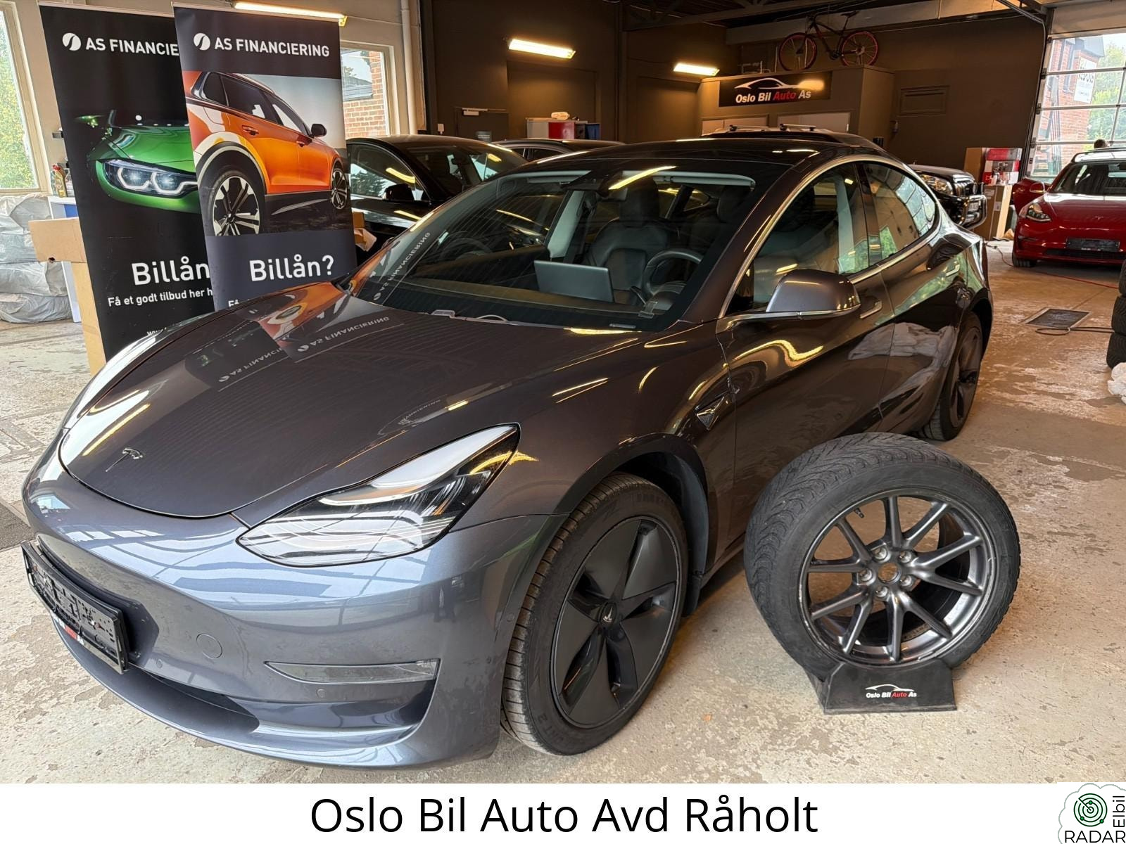 TESLA Model 3 AWD Longrange 560km Autopilot Pano 360 Kam H.Feste