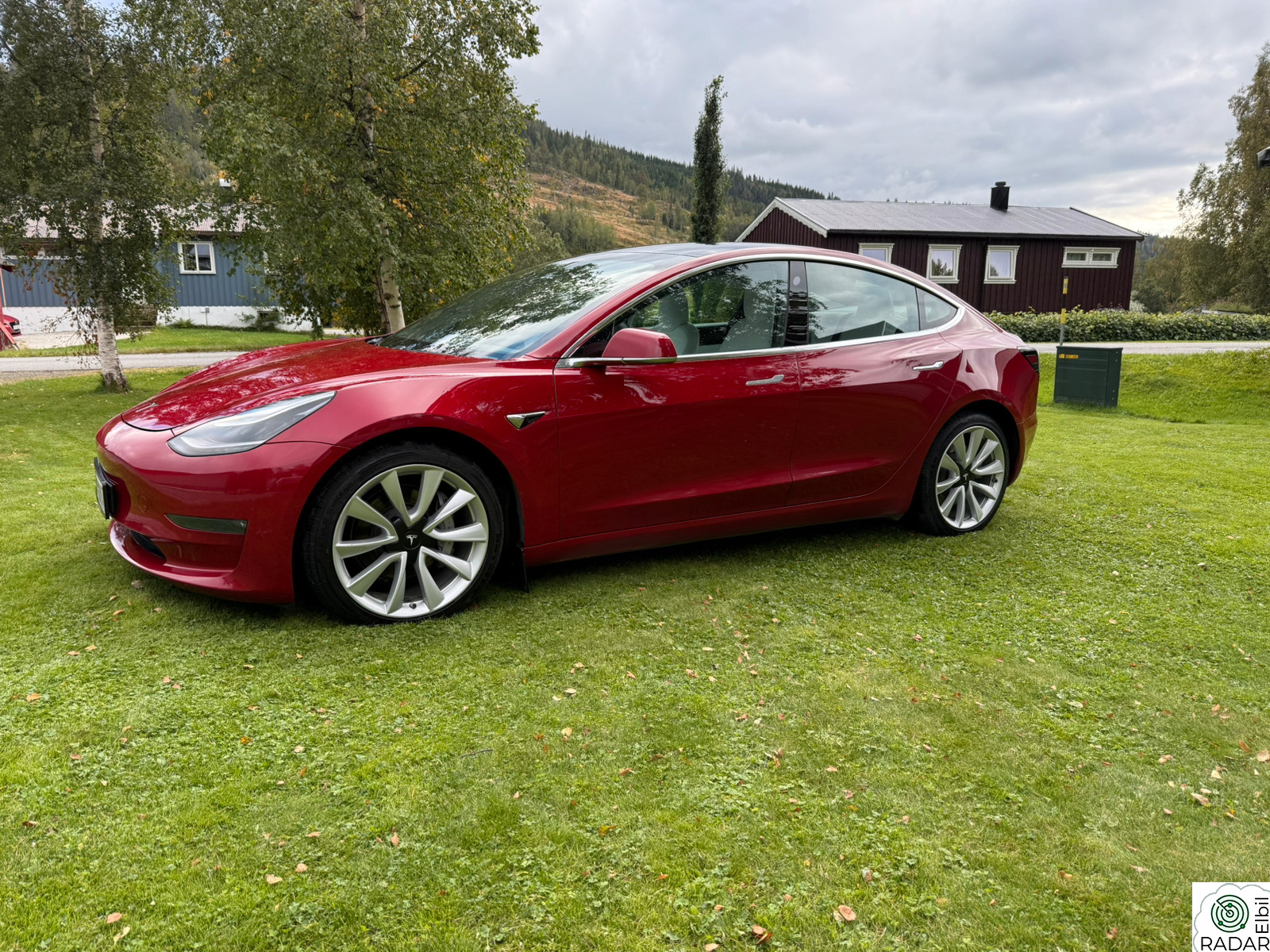 TESLA Model 3 Long Range AWD