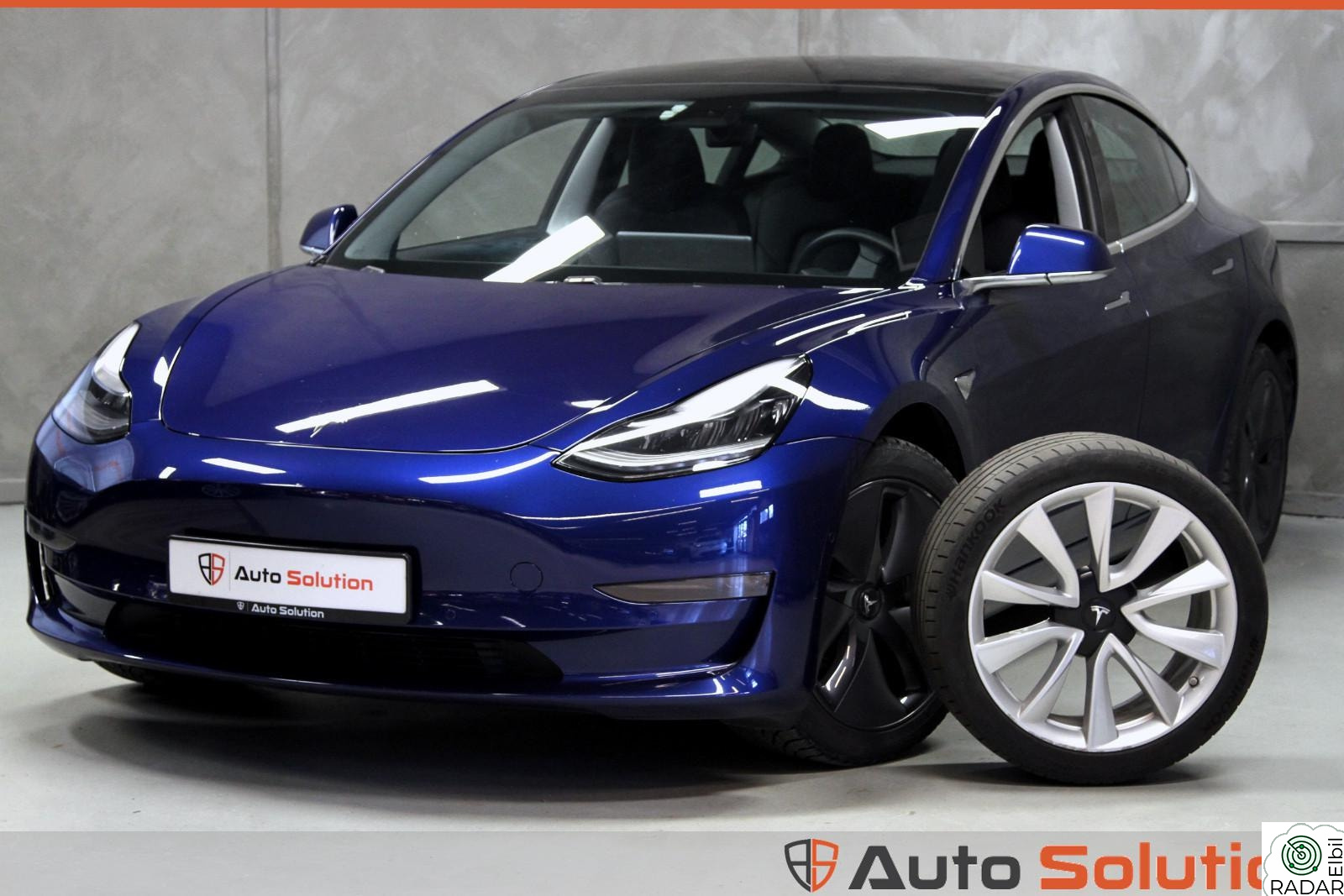 TESLA Model 3 Long Range AWD| Autopilot | *560km| PREMIUM| 18+19"