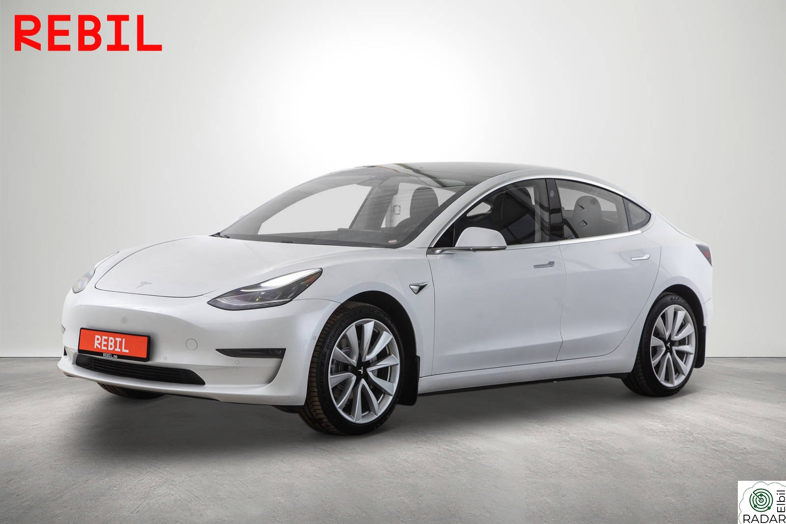 TESLA Model 3 560km(WLTP)/LR/AWD/MCU2/Navi/R.kamera/Pano/AP/Memory