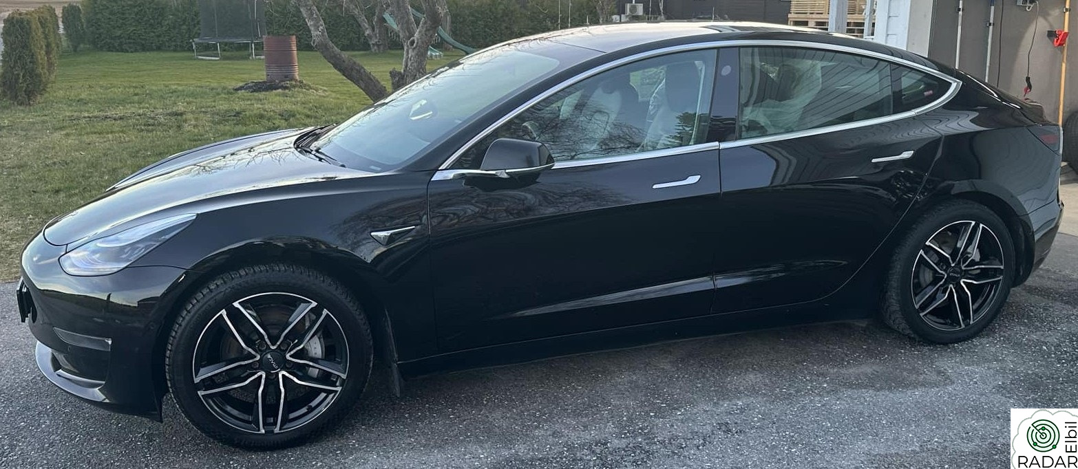 TESLA Model 3 Long Range AWD