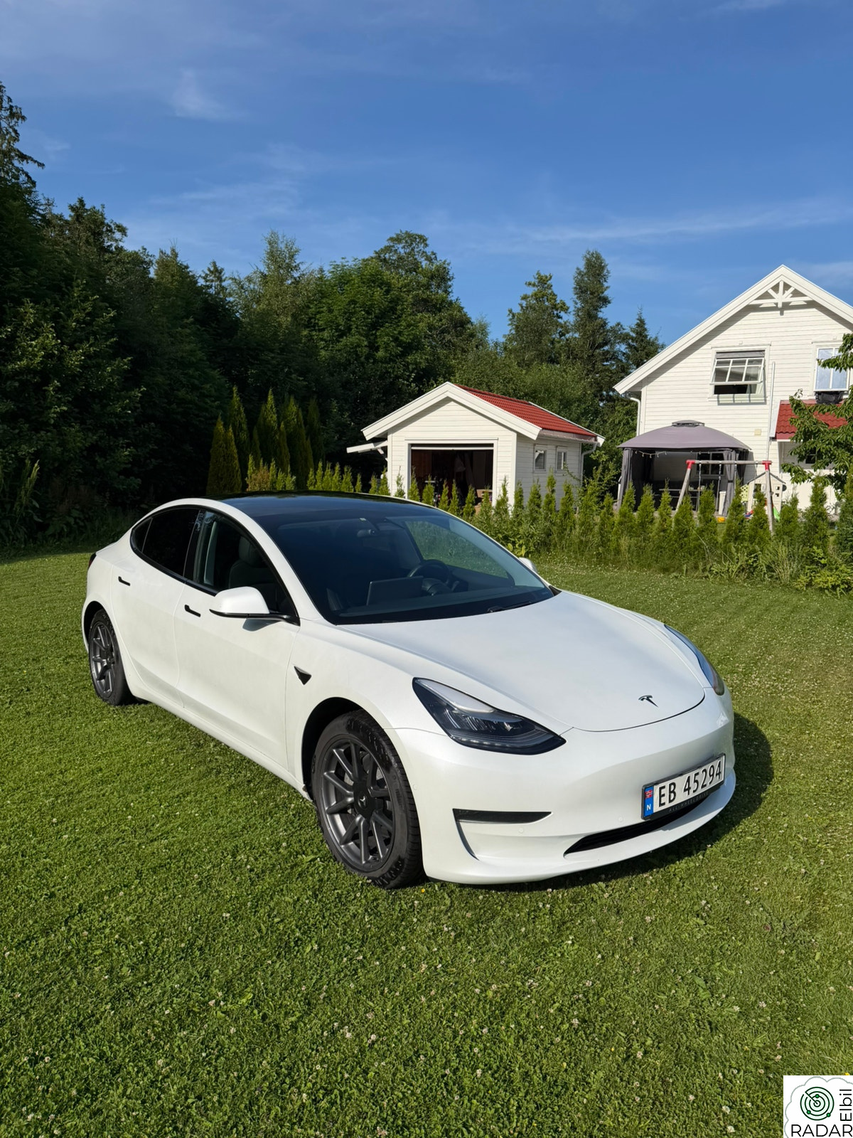 TESLA Model 3 Long Range AWD