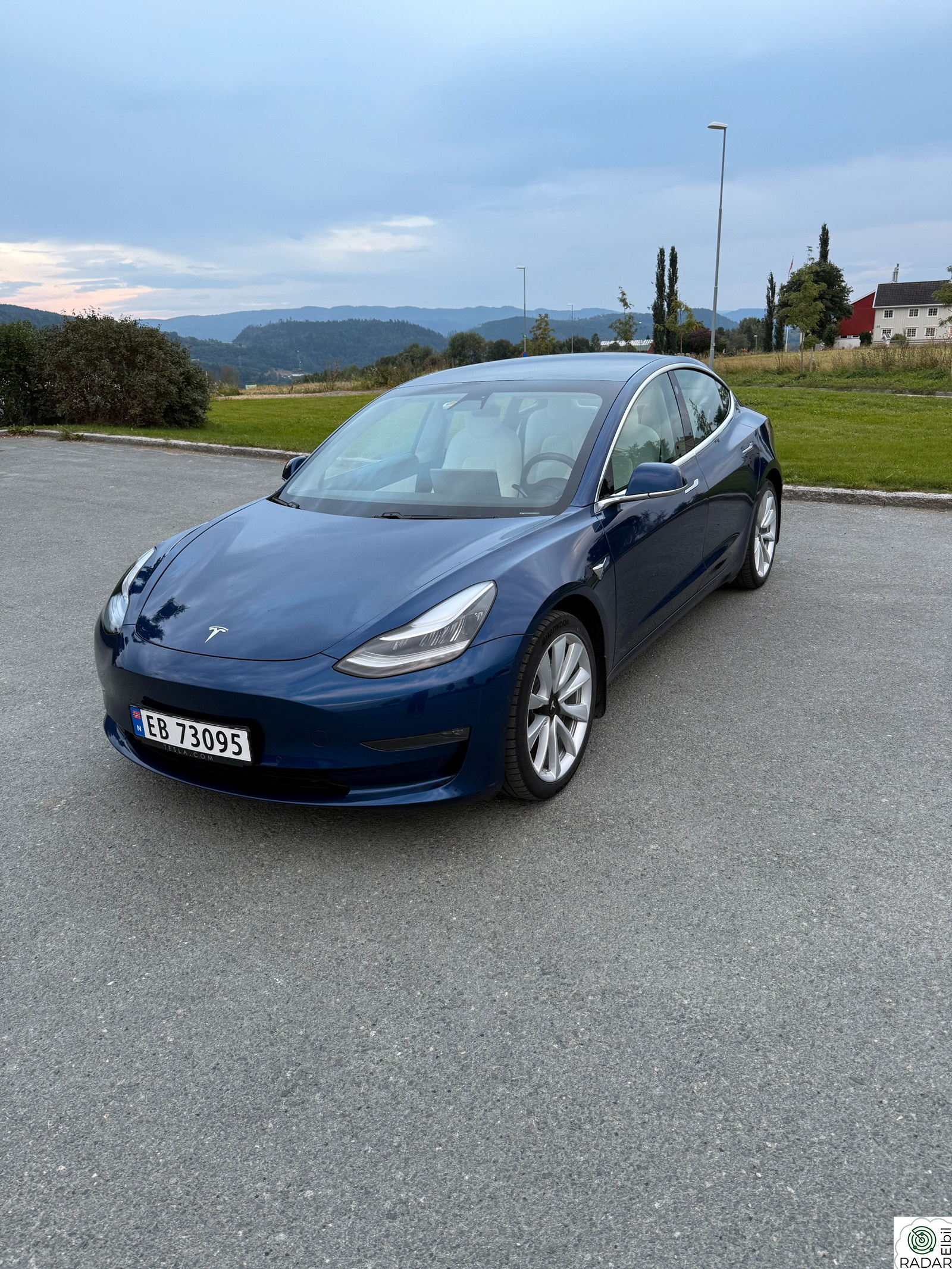 TESLA Model 3 Long Range AWD