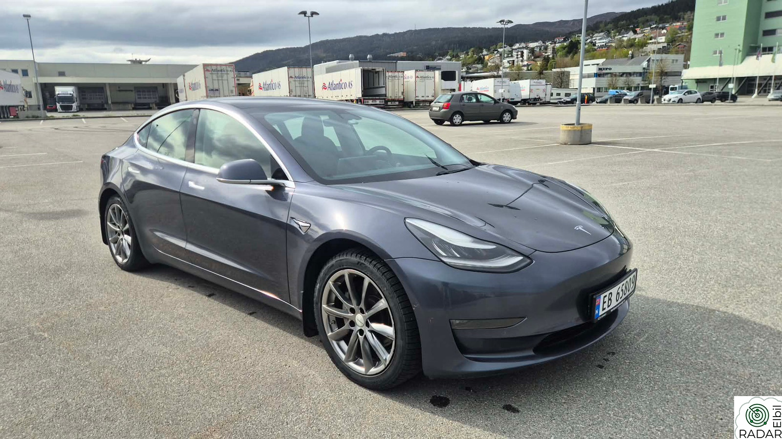 TESLA Model 3 Long Range AWD