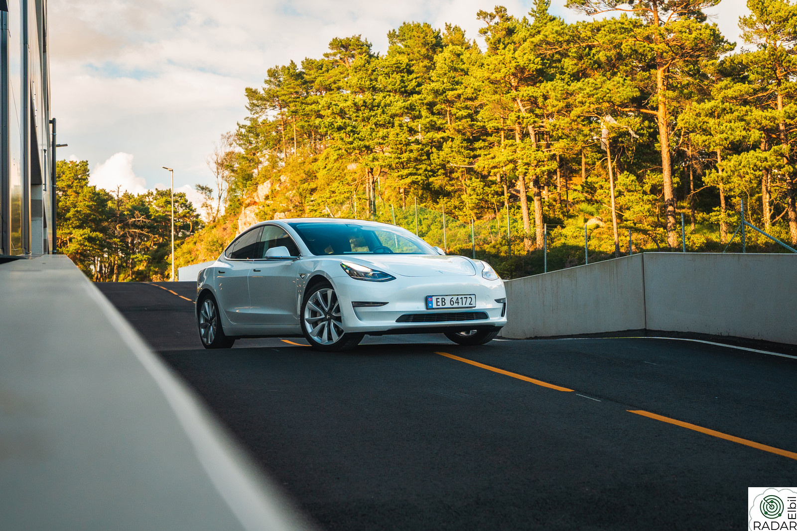 TESLA Model 3 Long Range AWD