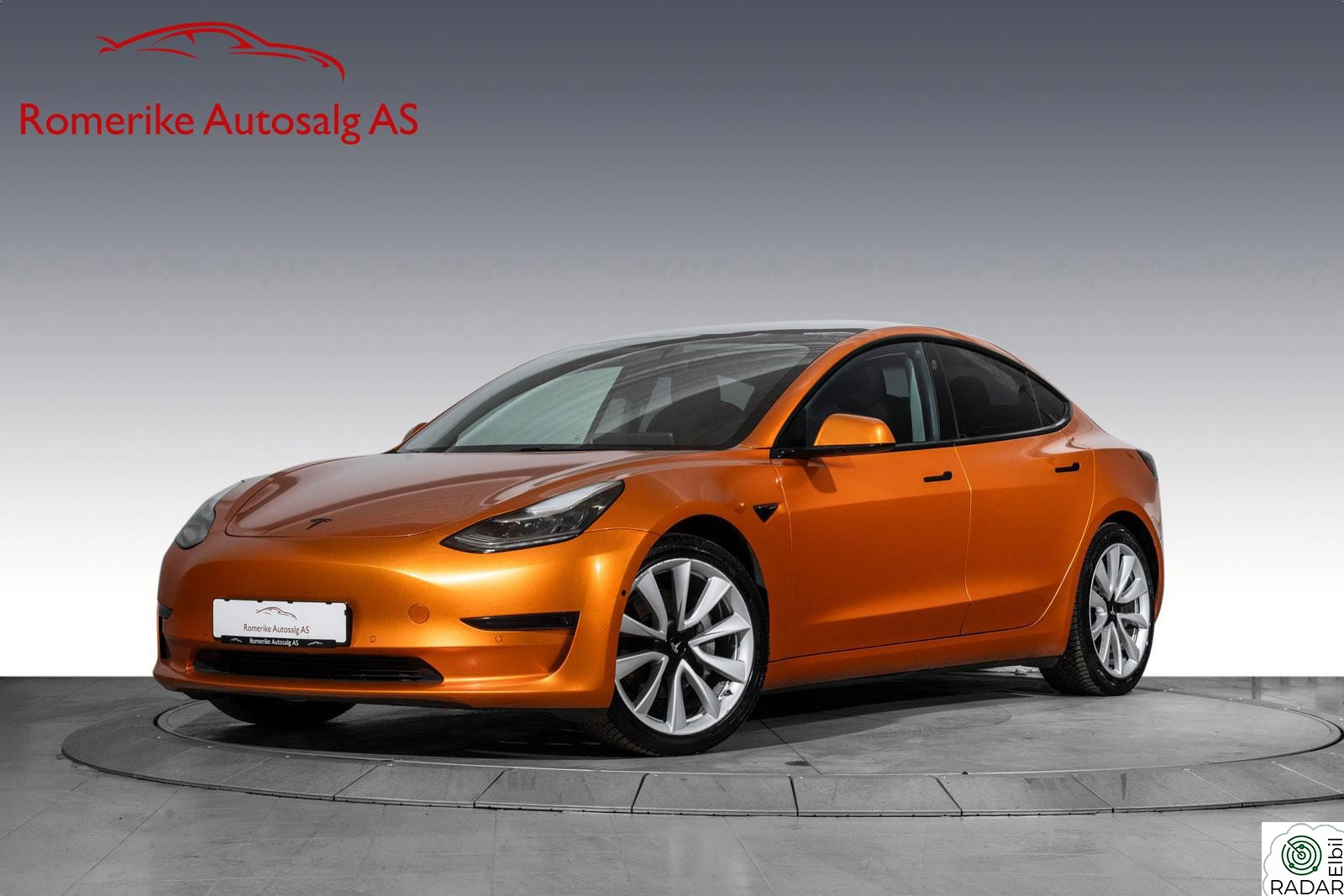 TESLA Model 3 Long Rang/ 4WD/ AP/ Folie/ Premium/ Hengerfeste