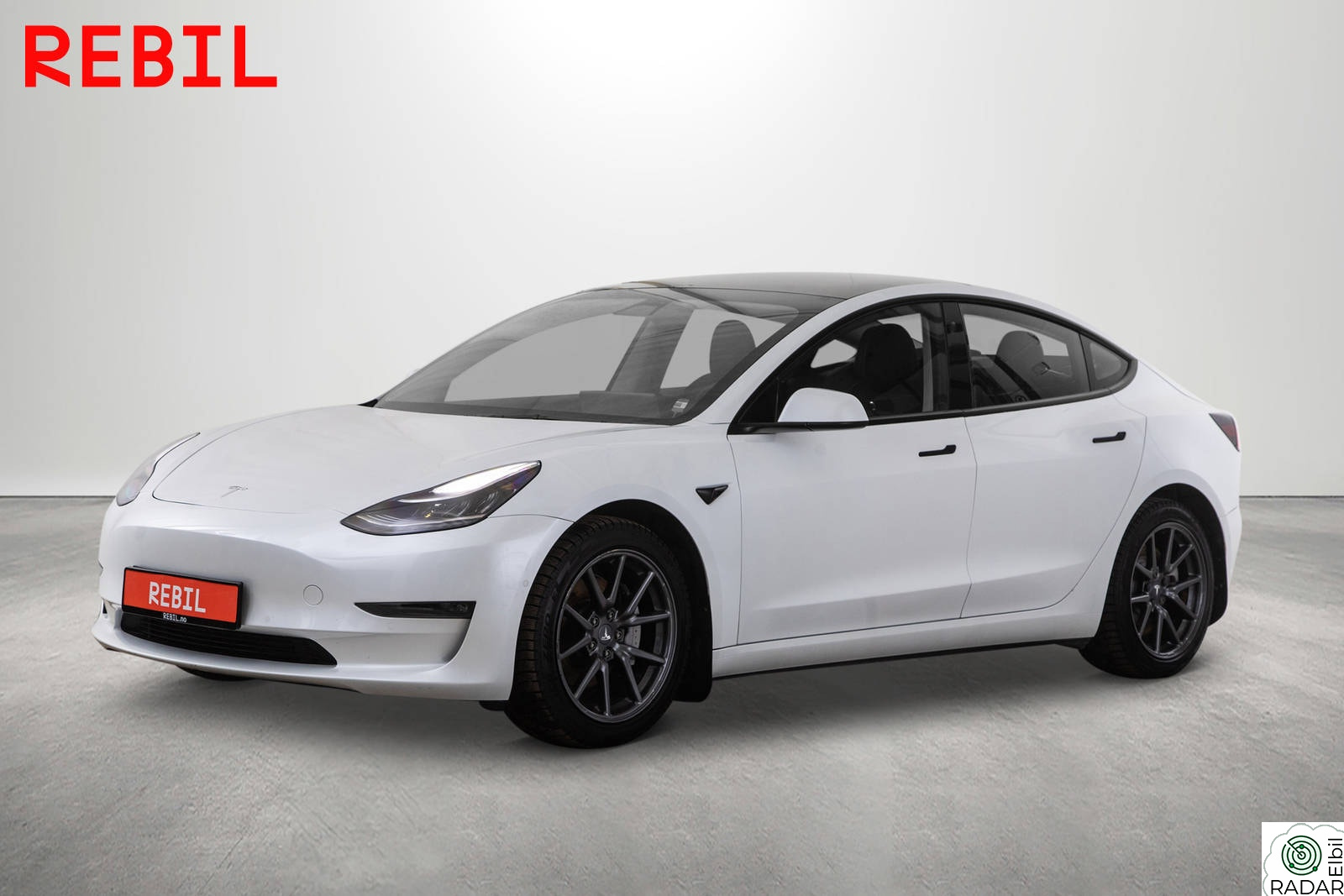 TESLA Model 3 580km (WLTP)/LR/AWD/MCU2/Navi/R.kam/Pano/AP/V.pumpe