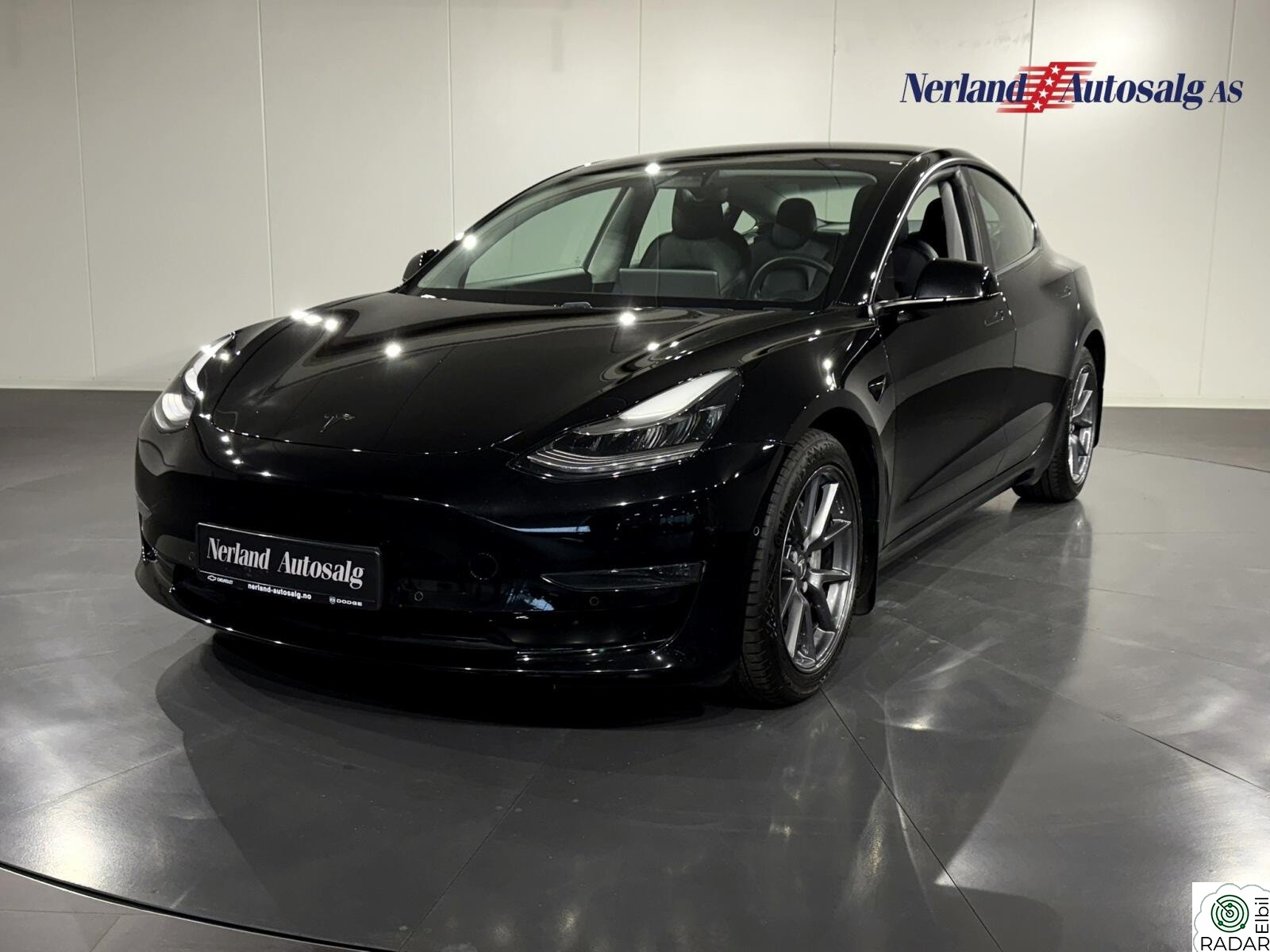 TESLA Model 3 Long Range AWD TAKSTATIV/KROK/VEHOLDT/AWD/WLTP 580KM./