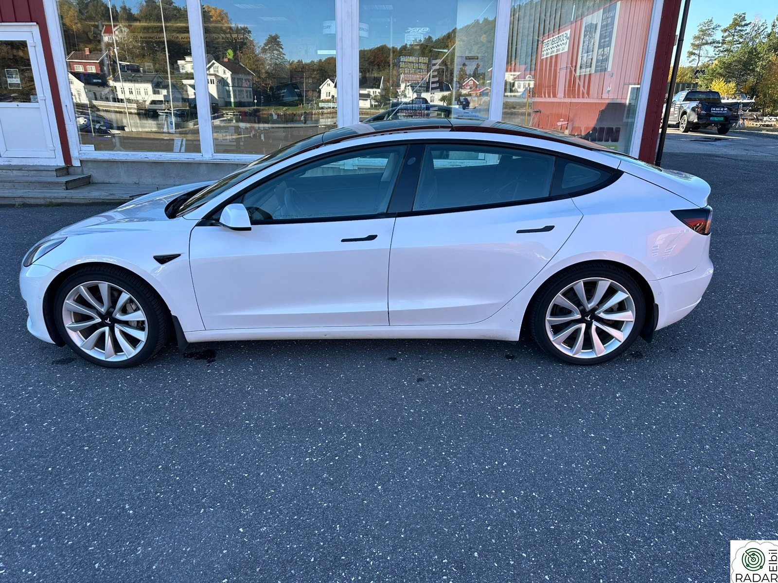TESLA Model 3 Long Range AWD