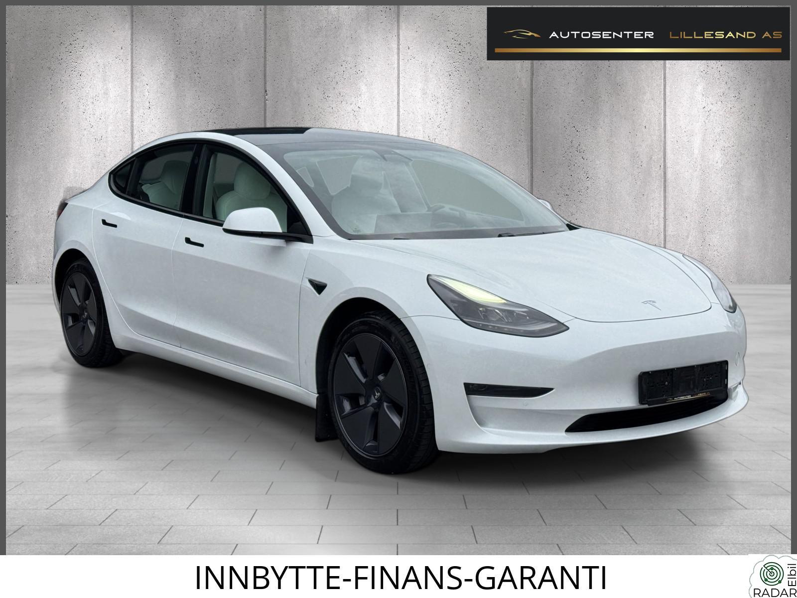 TESLA Model 3 Long Range/ AWD/ Premium Lydanlegg/ Autopilot/ Krok/++