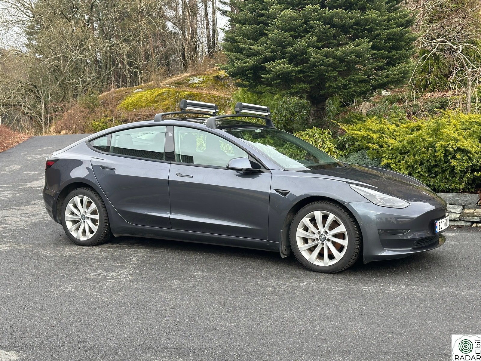 TESLA Model 3 Long Range AWD