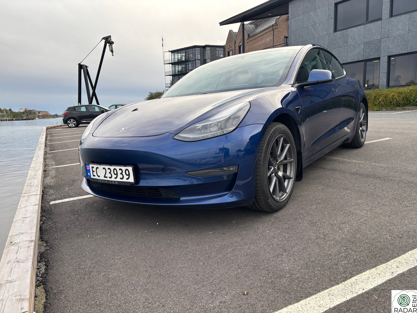 TESLA Model 3 Long Range AWD