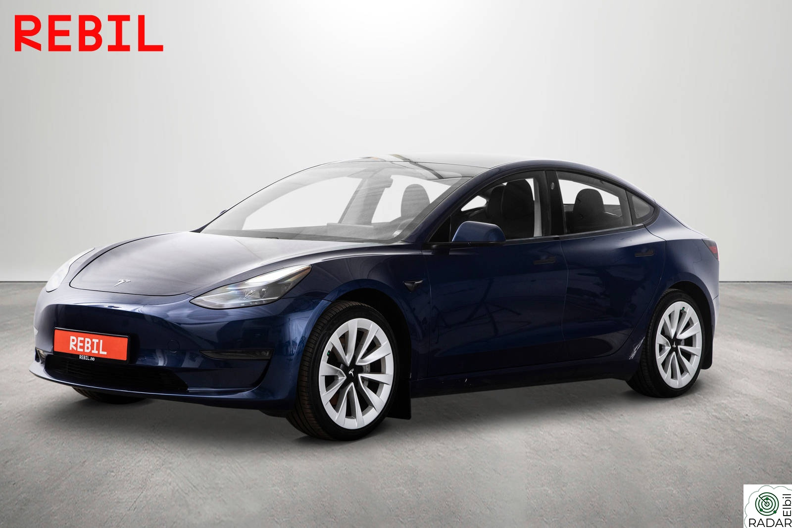TESLA Model 3 580km/LR/AWD/MCU2/Navi/R.kam/Pano/AP/Memory/Krok