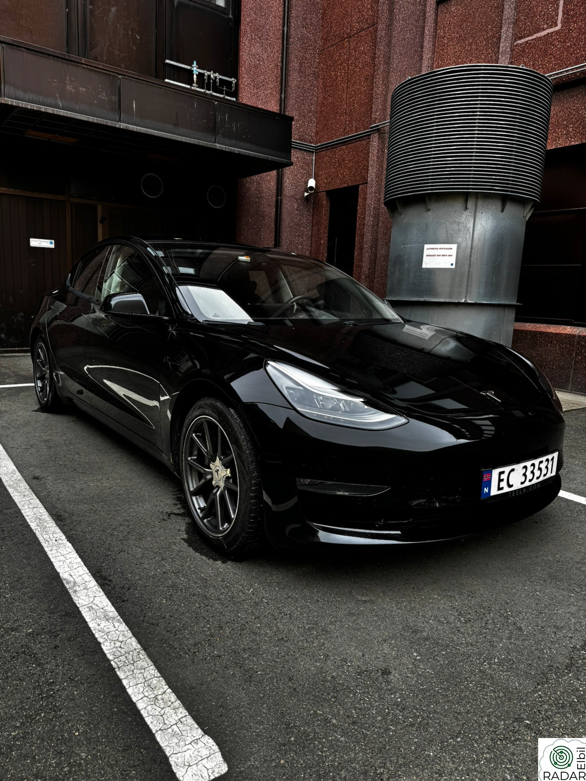 TESLA Model 3 Long Range AWD
