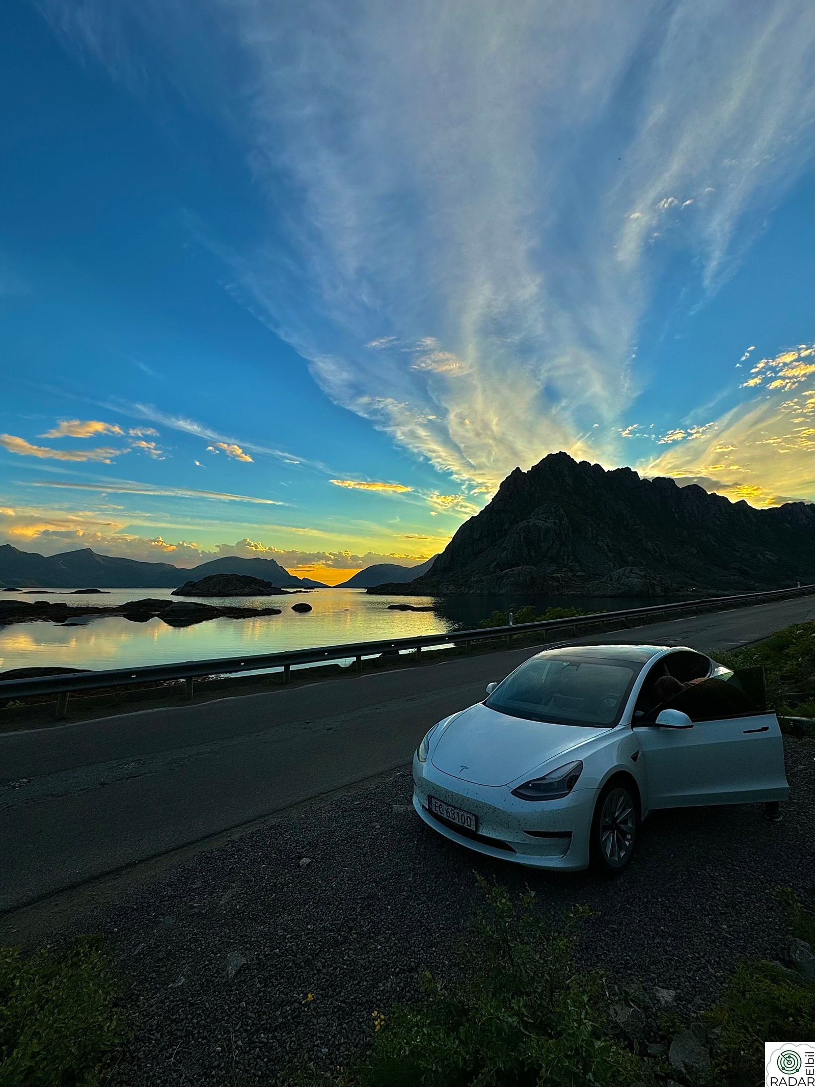TESLA Model 3 Long Range AWD