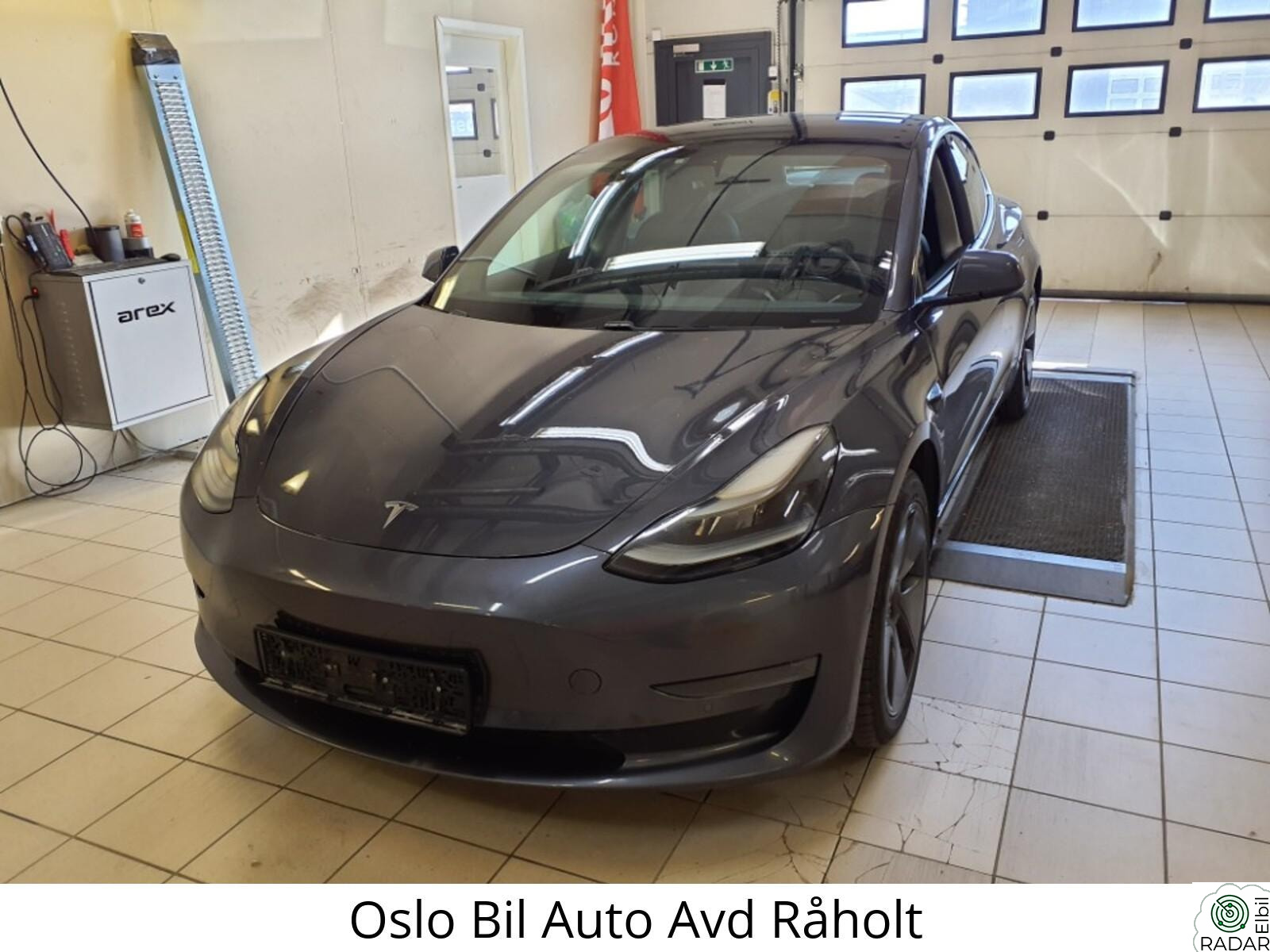 TESLA Model 3 LR AWD Autopilot HW3 Varmepumpe Premium 614 Rekkvidde