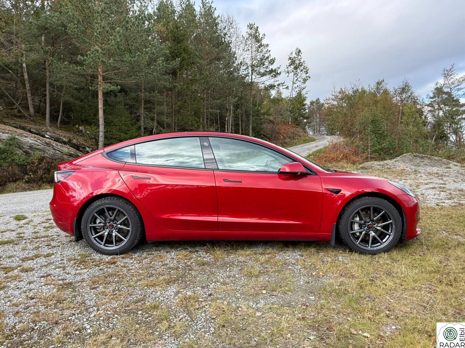 TESLA Model 3 Long Range AWD | varmepumpe| EU-2027 | lav km | garanti
