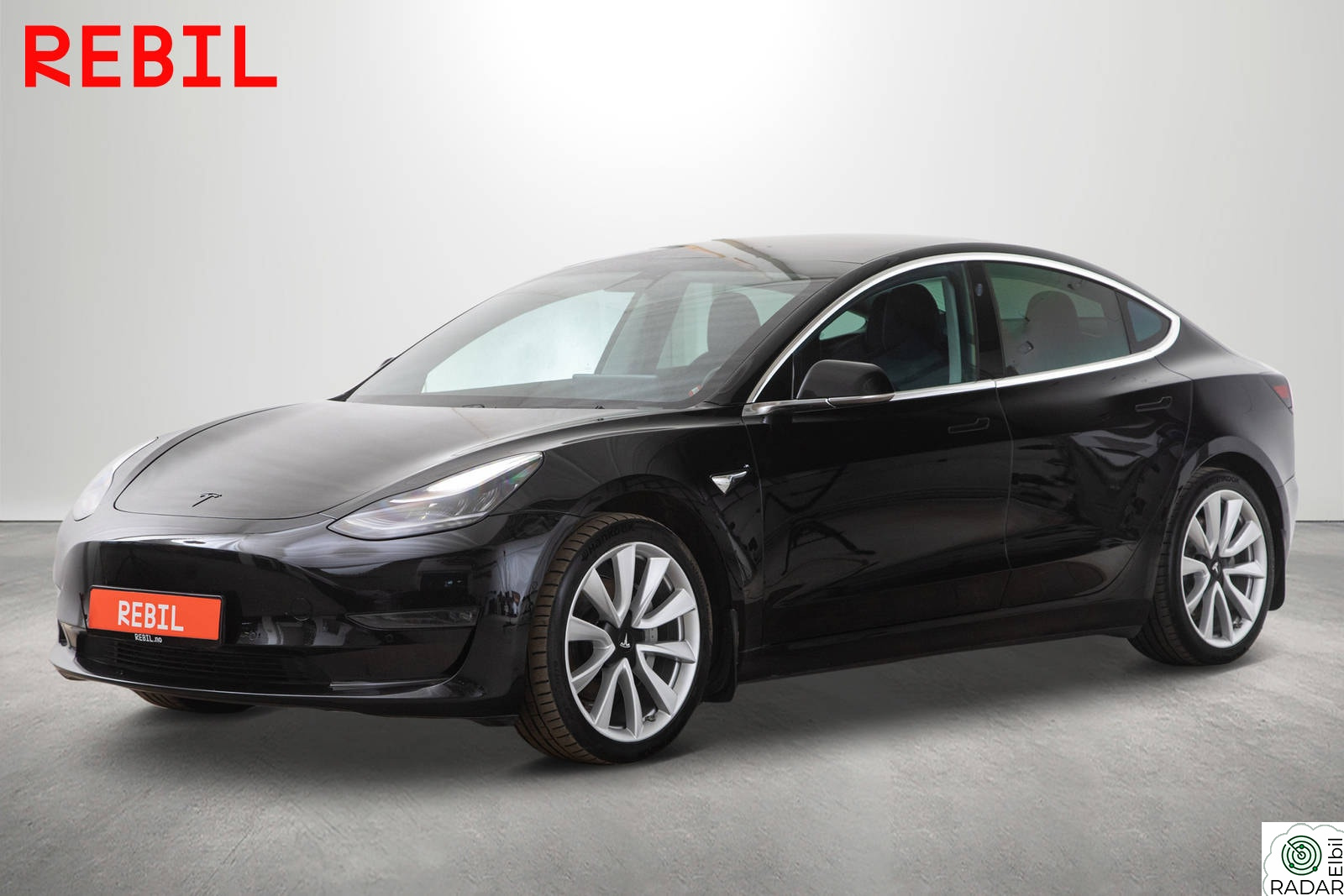 TESLA Model 3 560km (WLTP)/LR/AWD/Navi/R.kam/MCU2/AP/Pano