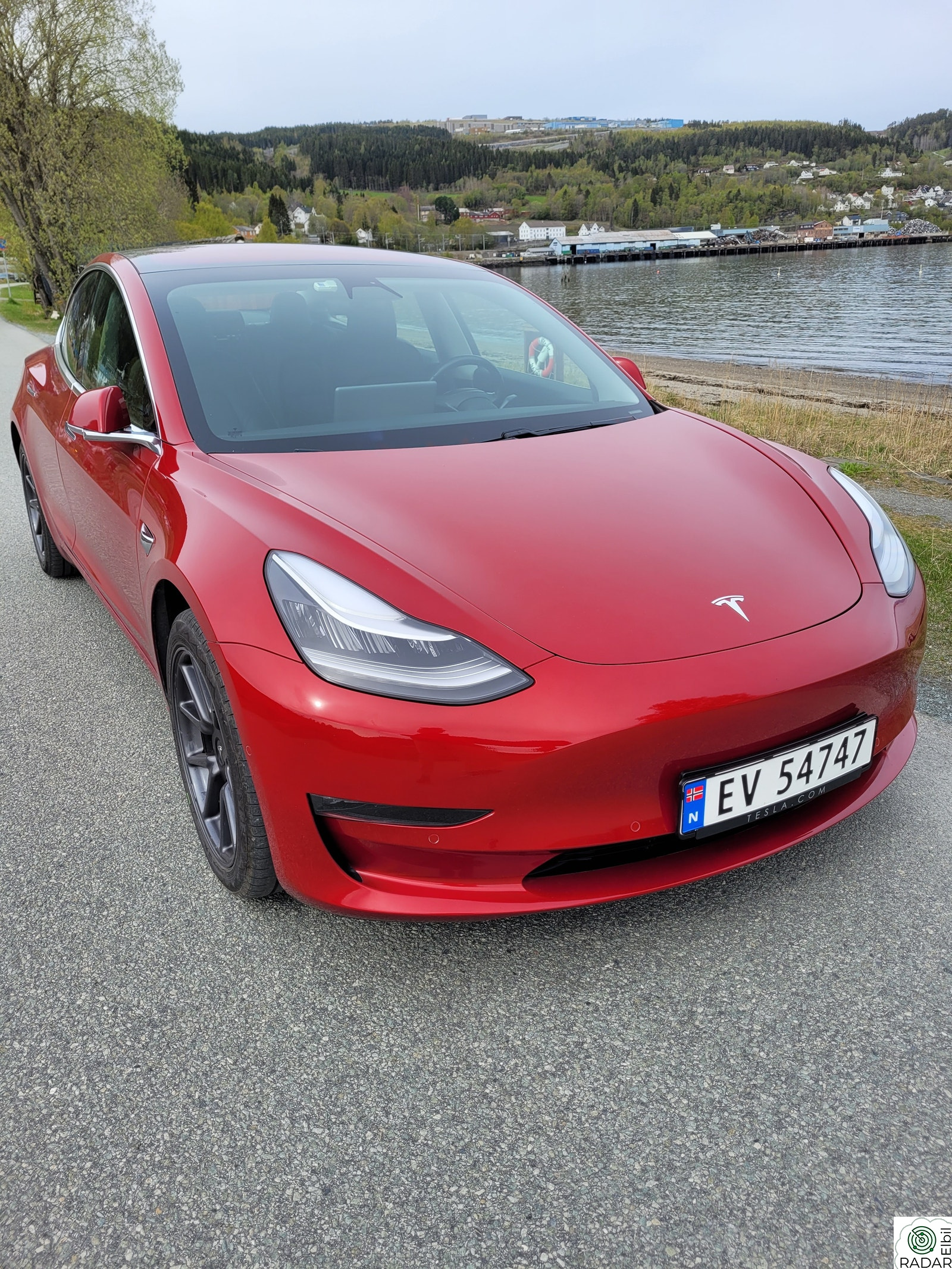 TESLA Model 3 Long Range AWD