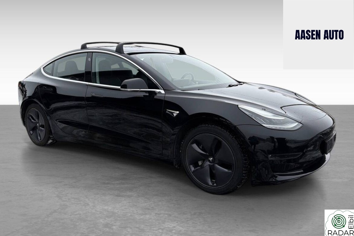 TESLA Model 3 Long range AWD Acc /  Skinn / Pano / S+v / 560km