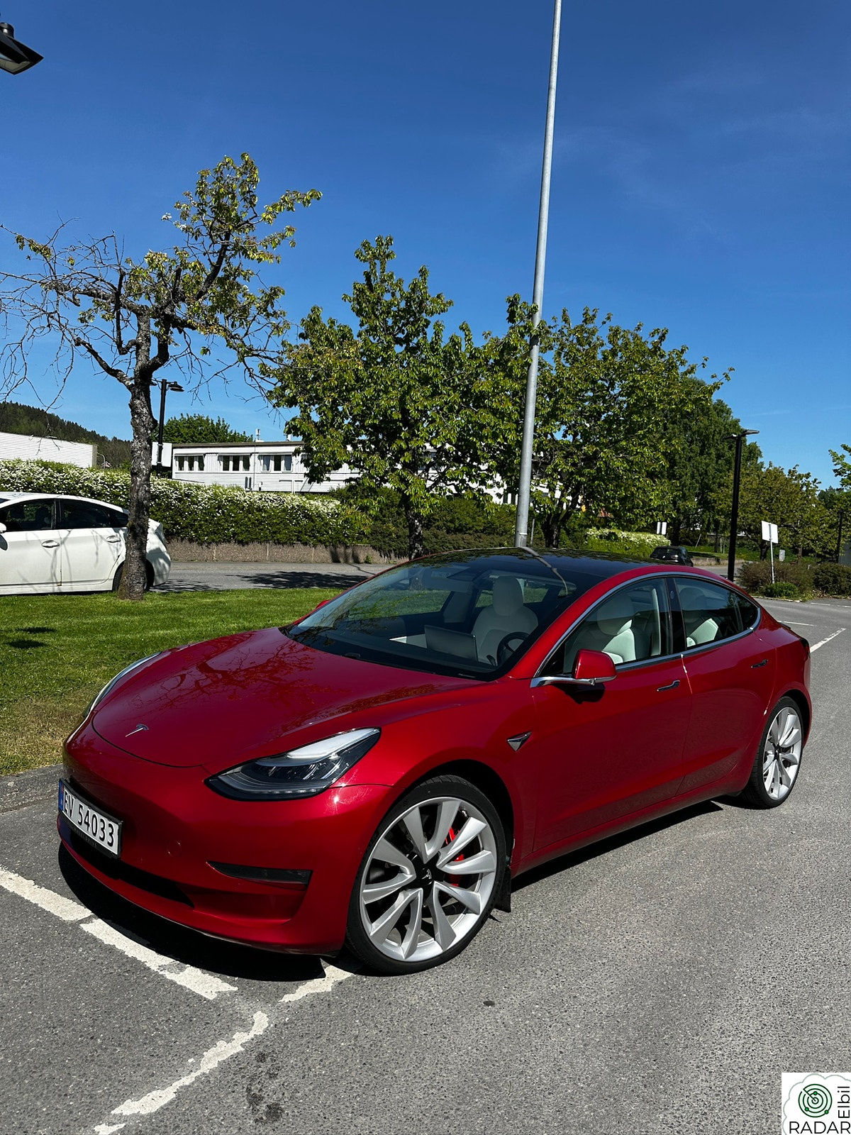 TESLA Model 3 Performance AWD
