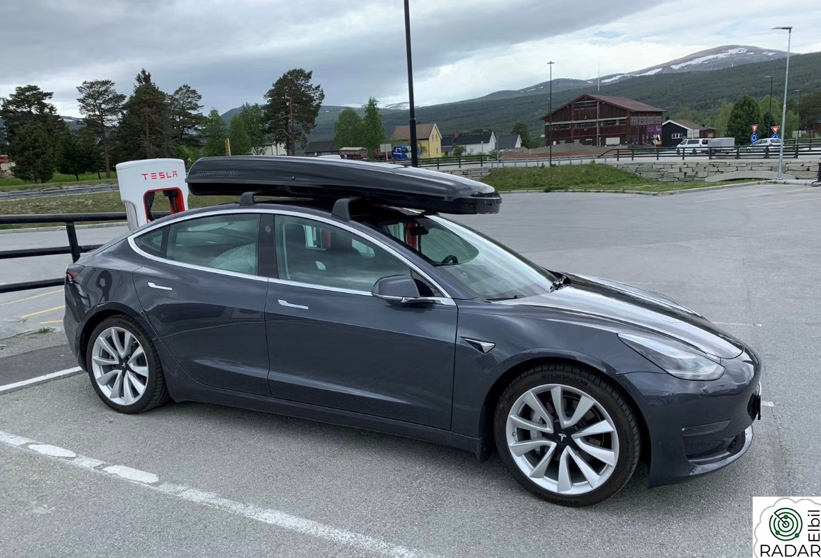 TESLA Model 3 Long Range AWD