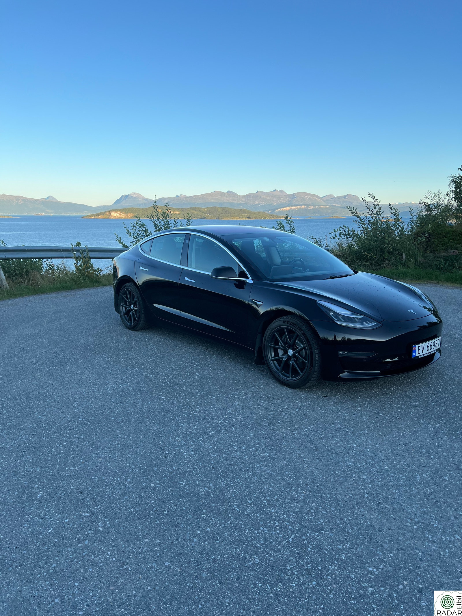 TESLA Model 3 Long Range AWD