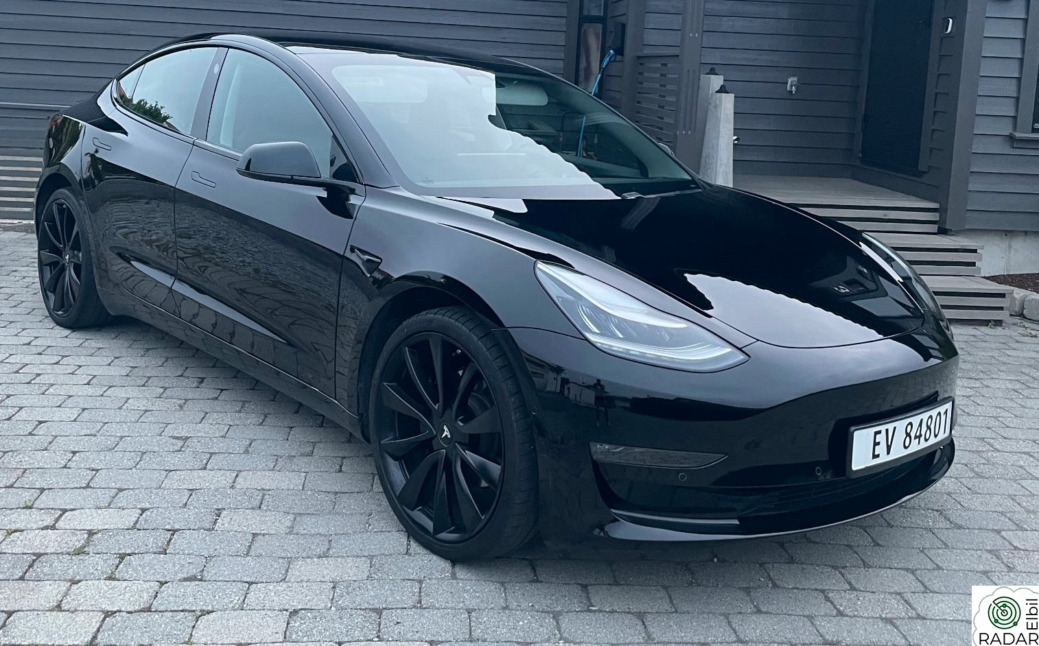TESLA Model 3 Long Range AWD