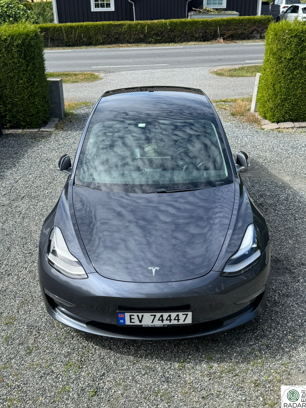 TESLA Model 3 Performance AWD