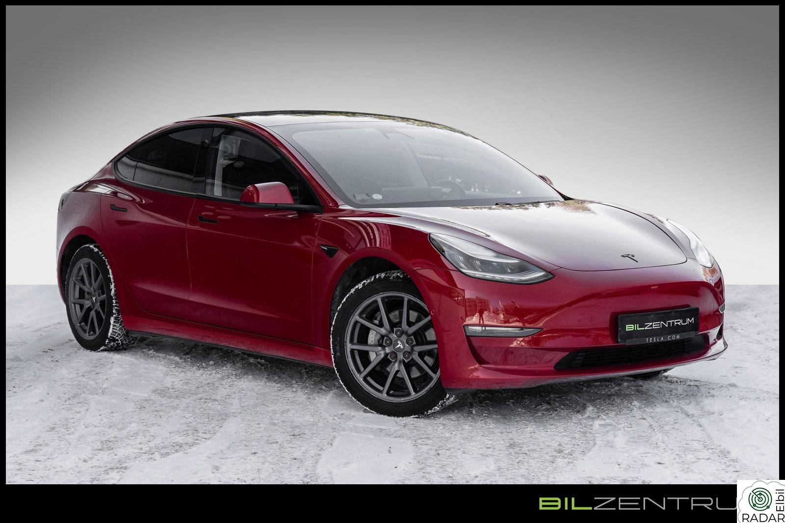 TESLA Model 3 AWD Dual Motor 560KM Long Range Autopilot Pano