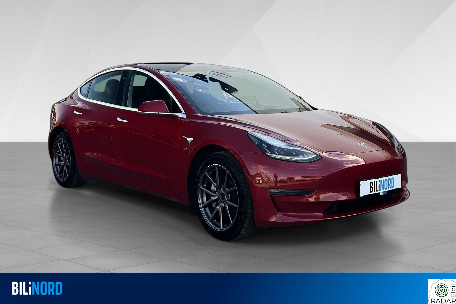 TESLA Model 3 AWD, Panorama, Varmepumpe ++