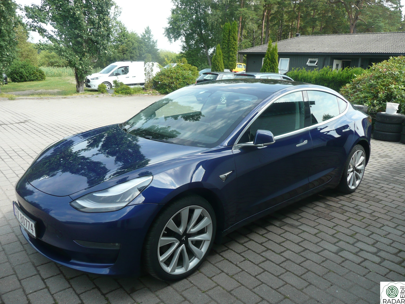 TESLA Model 3 Long Range AWD, krok, eu-ok