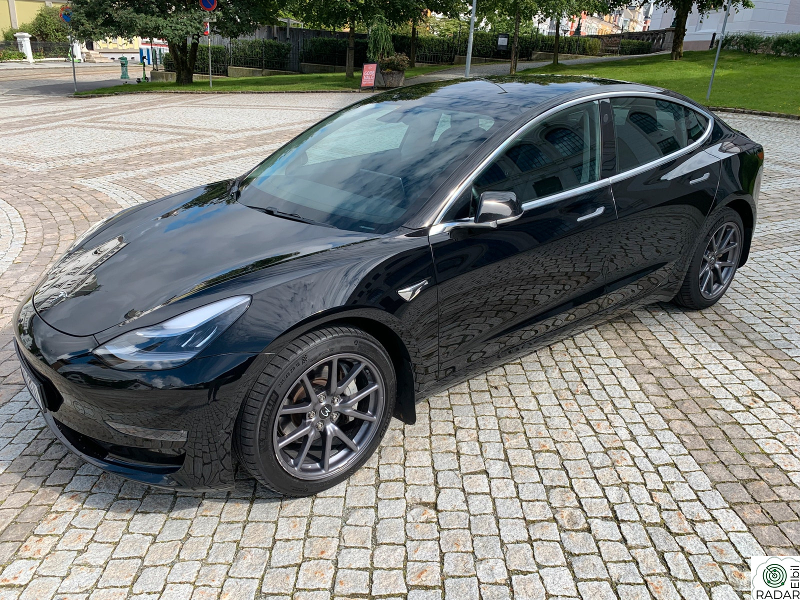 TESLA Model 3 Long Range AWD