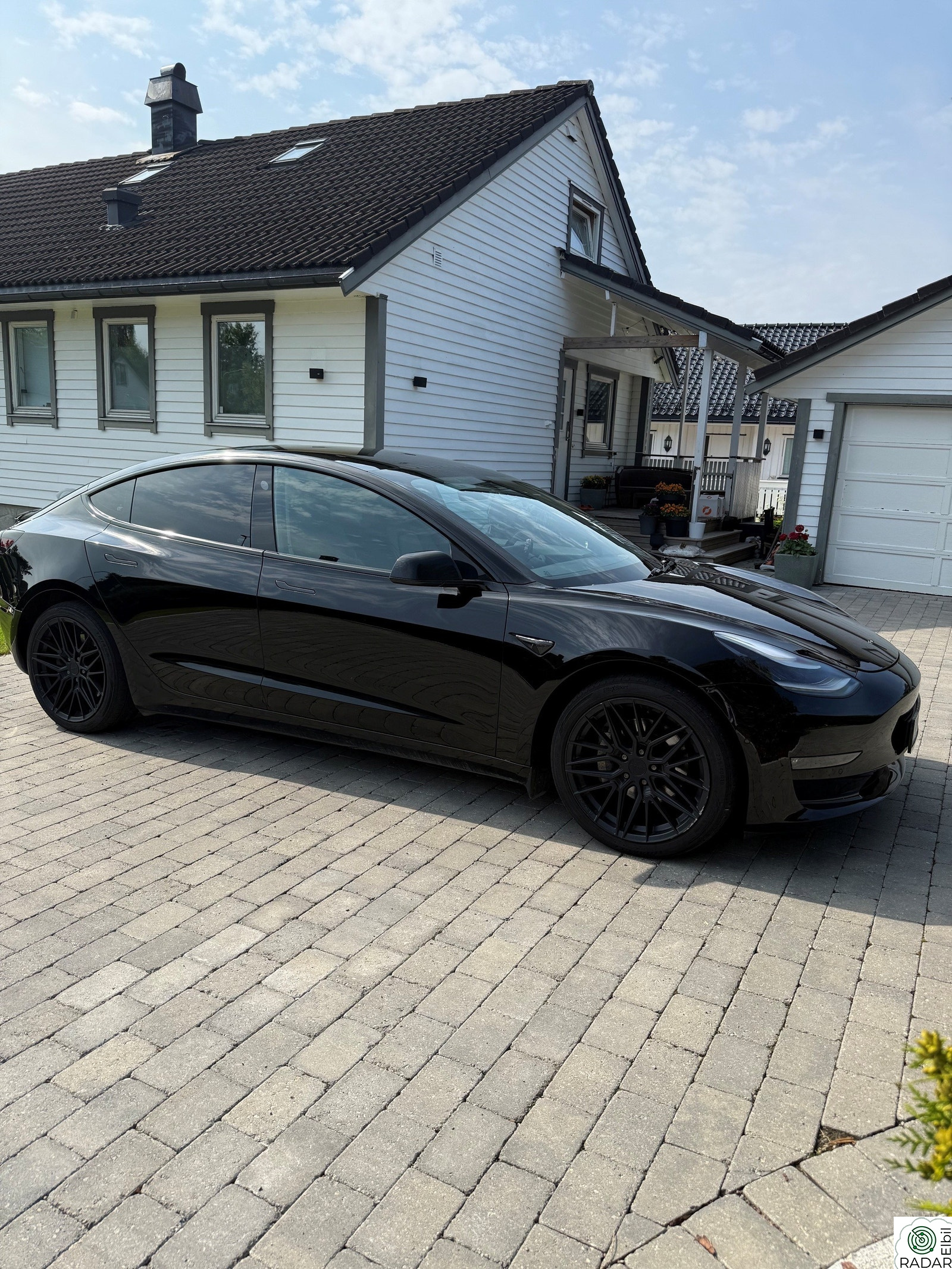 TESLA Model 3 Long Range AWD
